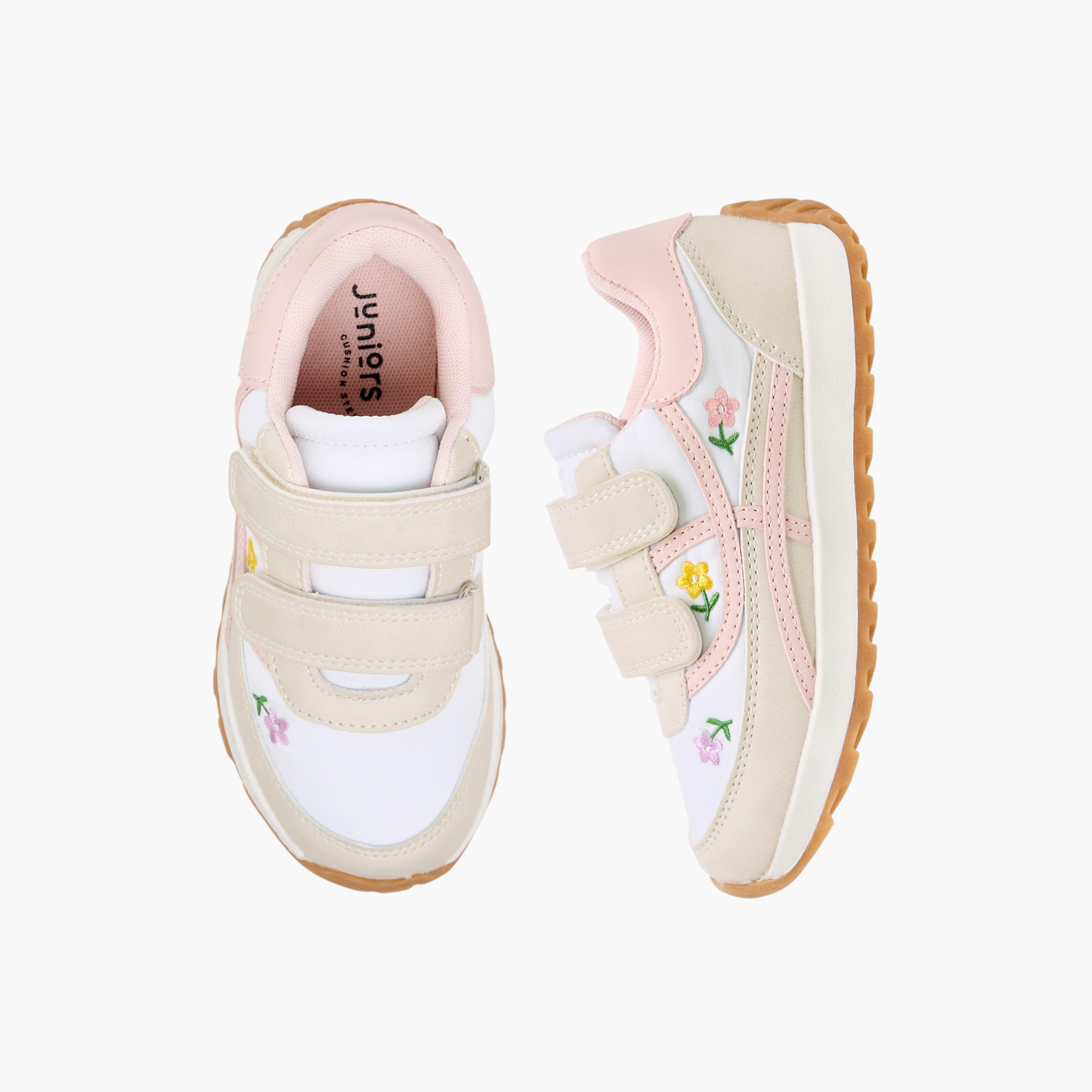 حذاء سنيكرز مطرّز بزهور للبنات من جونيورز-girls-shoes-sneakers-image-1