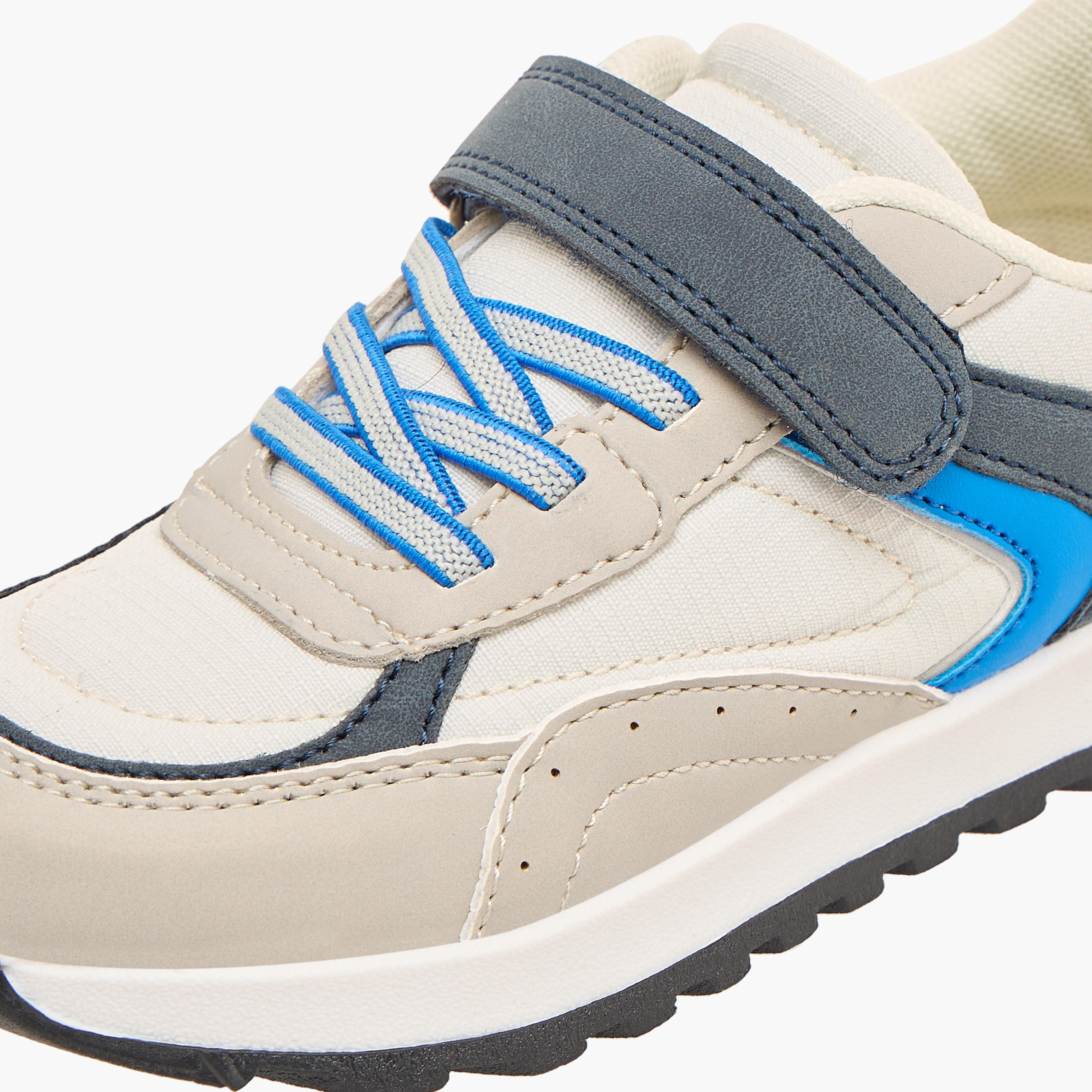 حذاء سنيكرز بشريط لاصق للأولاد من جونيورز-boys-shoes-sneakers-image-7