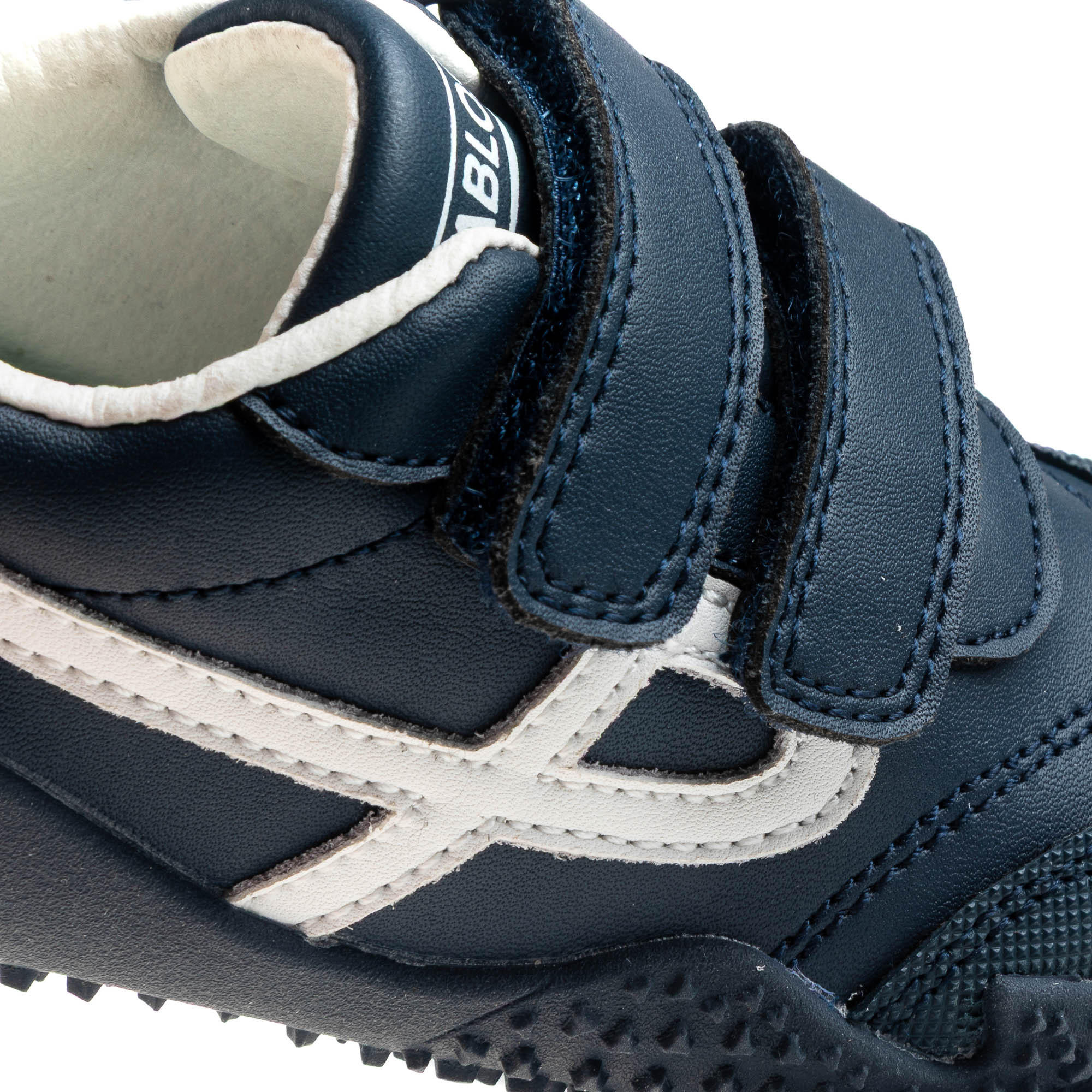حذاء سنيكرز جلد بشريط إغلاق لاصق للأولاد من بابلوسكي-boys-shoes-sports-image-6