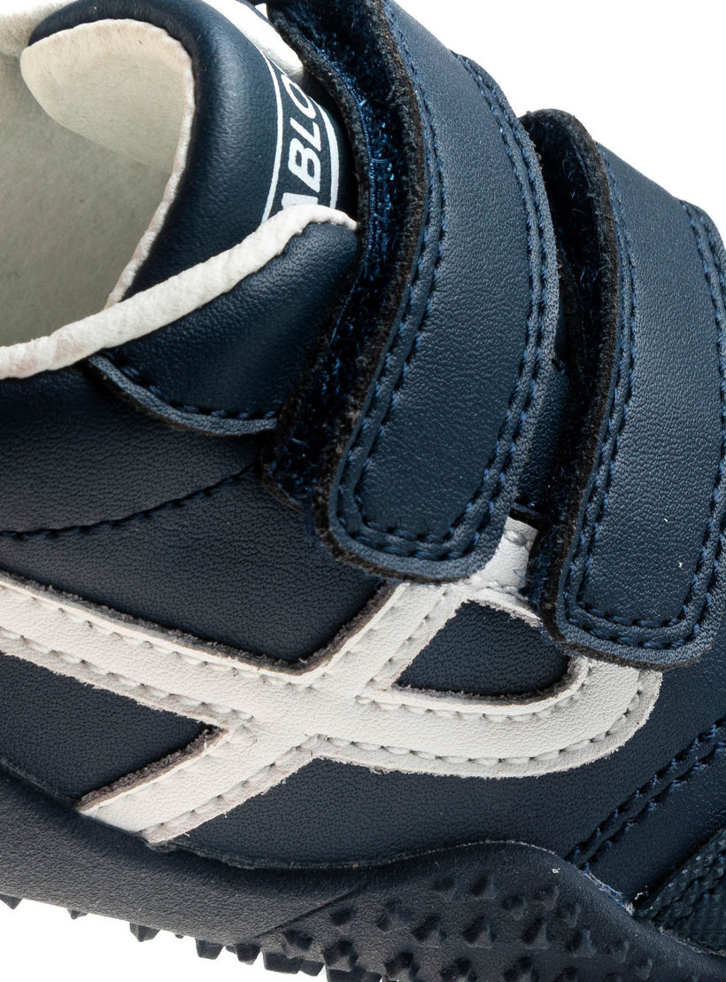 حذاء سنيكرز جلد بشريط إغلاق لاصق للأولاد من بابلوسكي-boys-shoes-sports-image-6