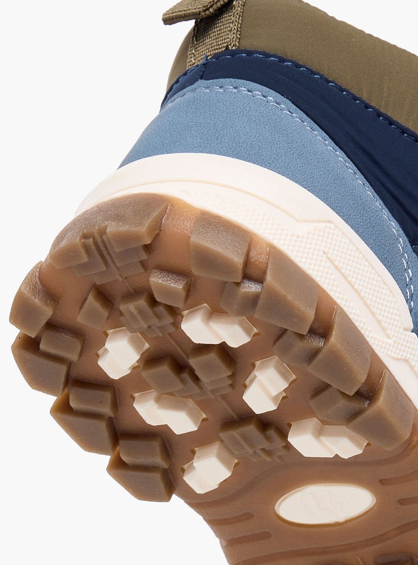 بوت بارز الملمس بقصة عالية وسحاب إغلاق من جونيورز-boys-shoes-boots-image-5