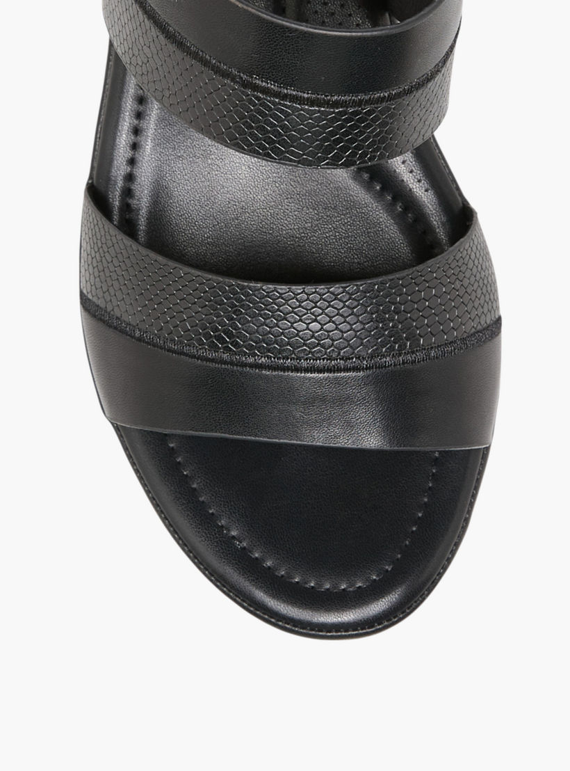 صندل سهل الارتداء بكعب عريض بارز الملمس من فلورا بيلا-women-shoes-sandals-heeled-image-4