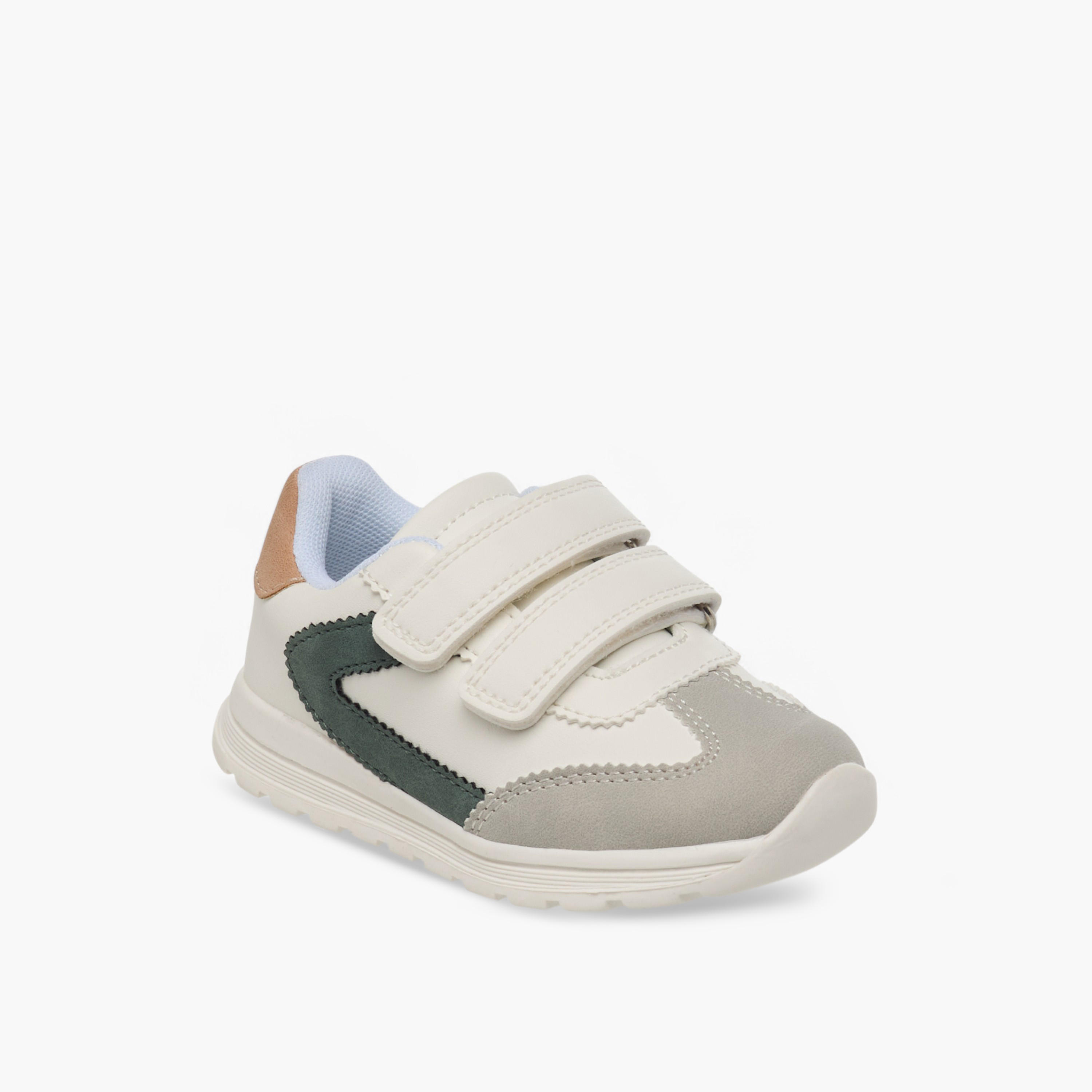 حذاء سنيكرز بشريط إغلاق لاصق للأولاد من بارفيت-boys-shoes-sneakers-image-2
