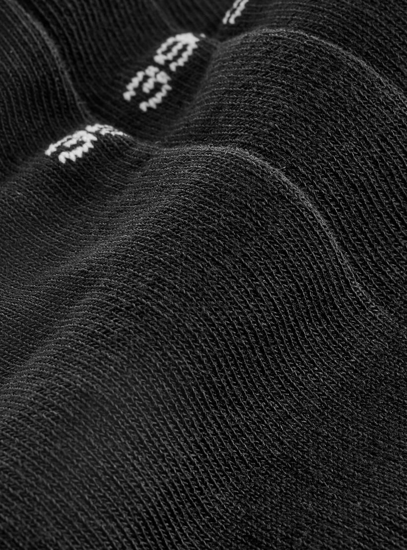 طقم جوارب 3 أزواج بطول الكاحل وبطبعات شعار من بوما-men-socks-image-4