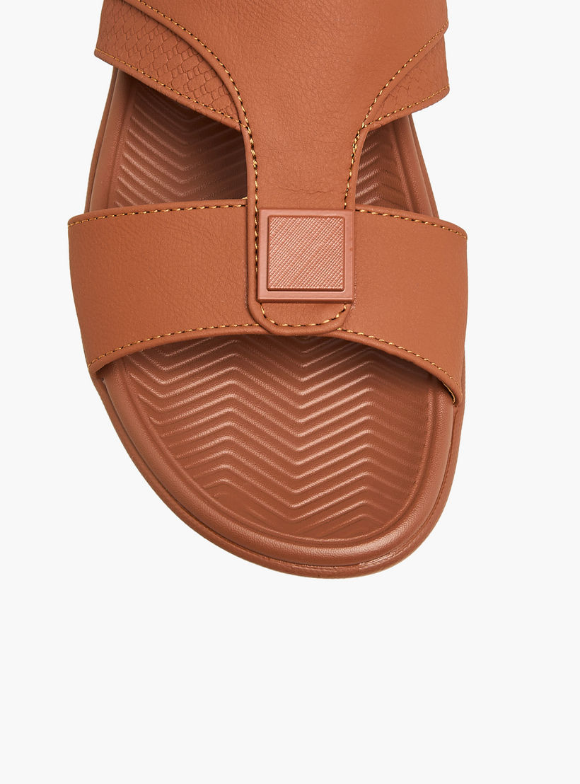 صندل عربي سادة للرجال من أل بي أل من شو إكسبريس-men-shoes-sandals-image-4