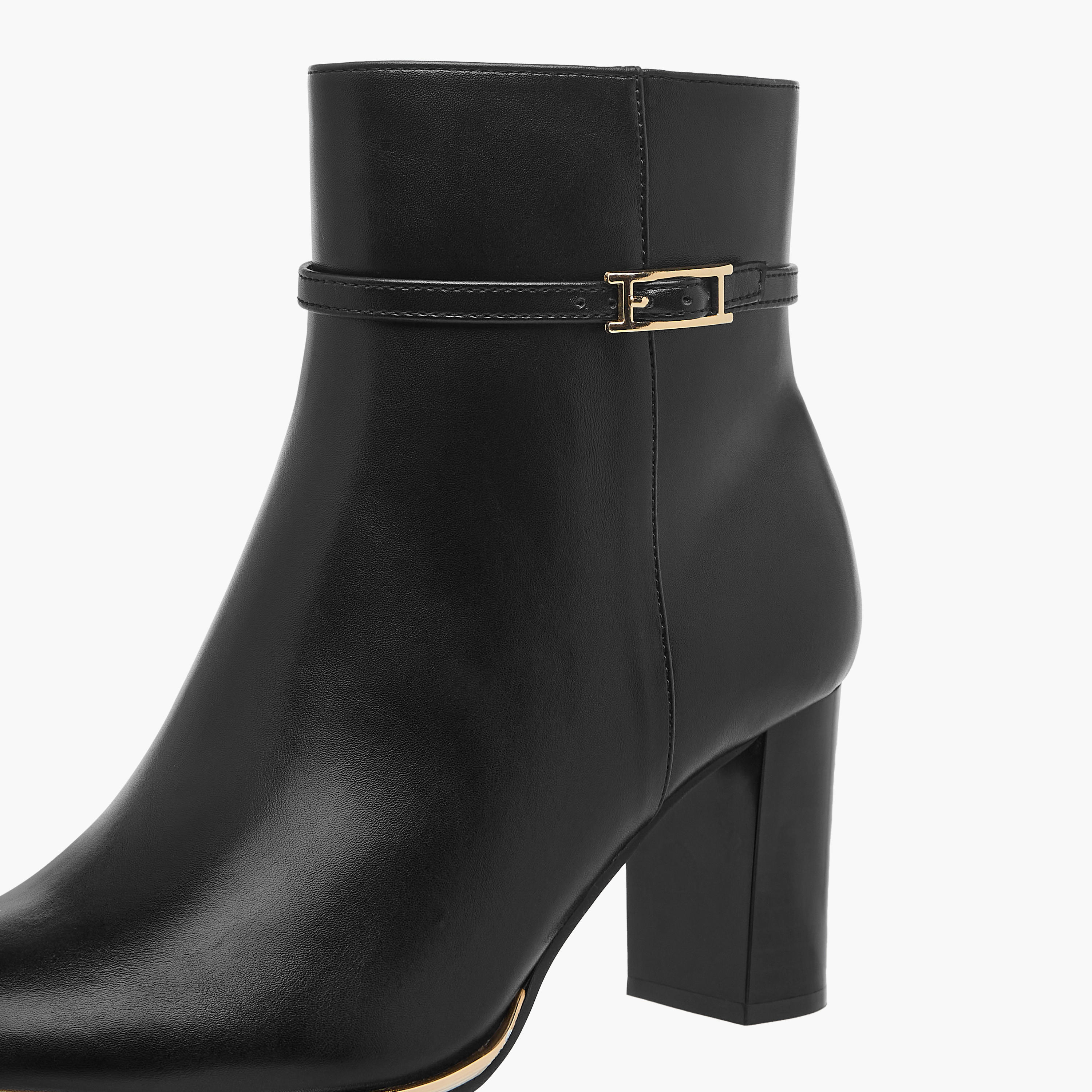 بوت كاحل سادة بسحاب إغلاق وكعب سميك للنساء من سيليست-women-shoes-boots-image-4