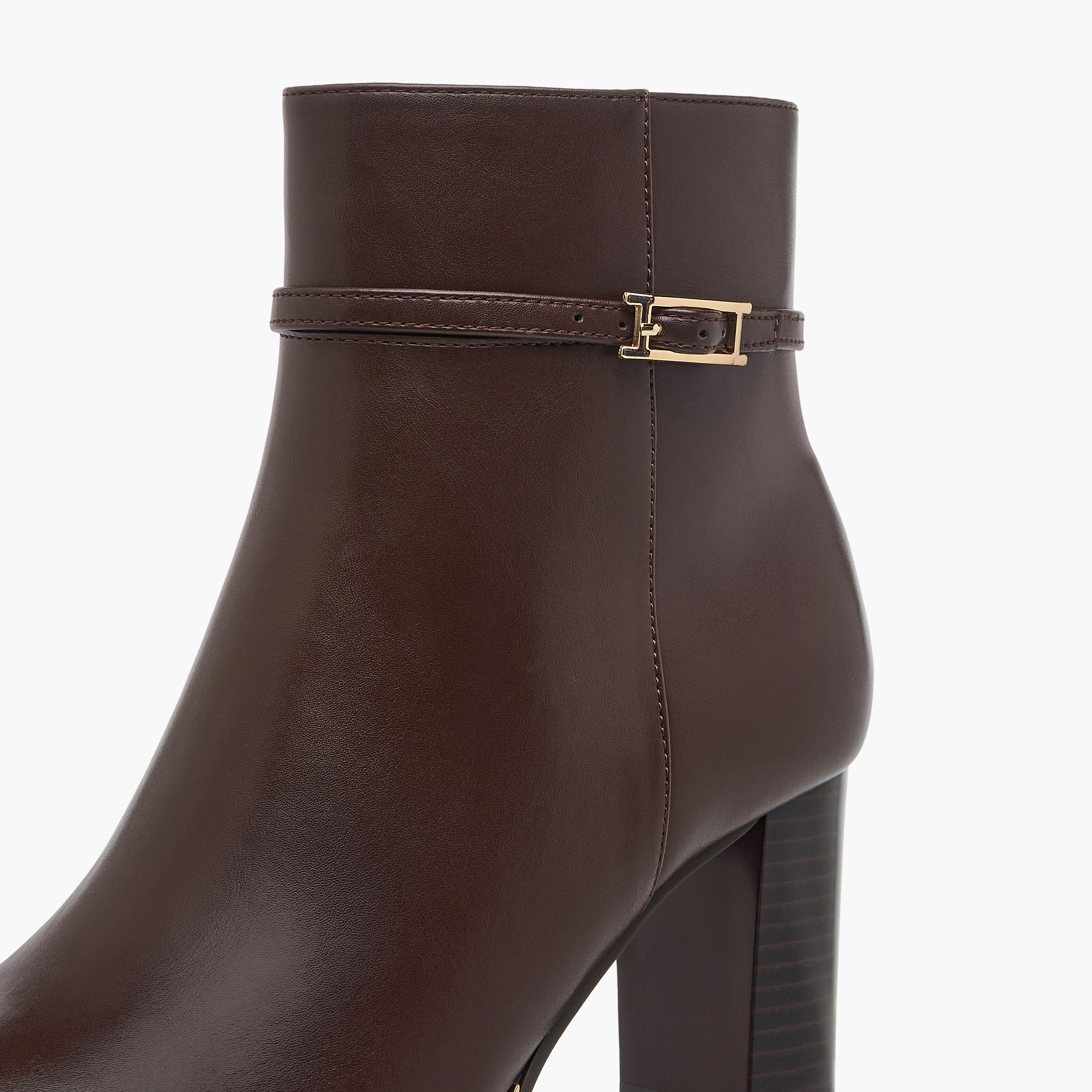 بوت كاحل سادة بسحاب إغلاق وكعب سميك للنساء من سيليست-women-shoes-boots-image-4