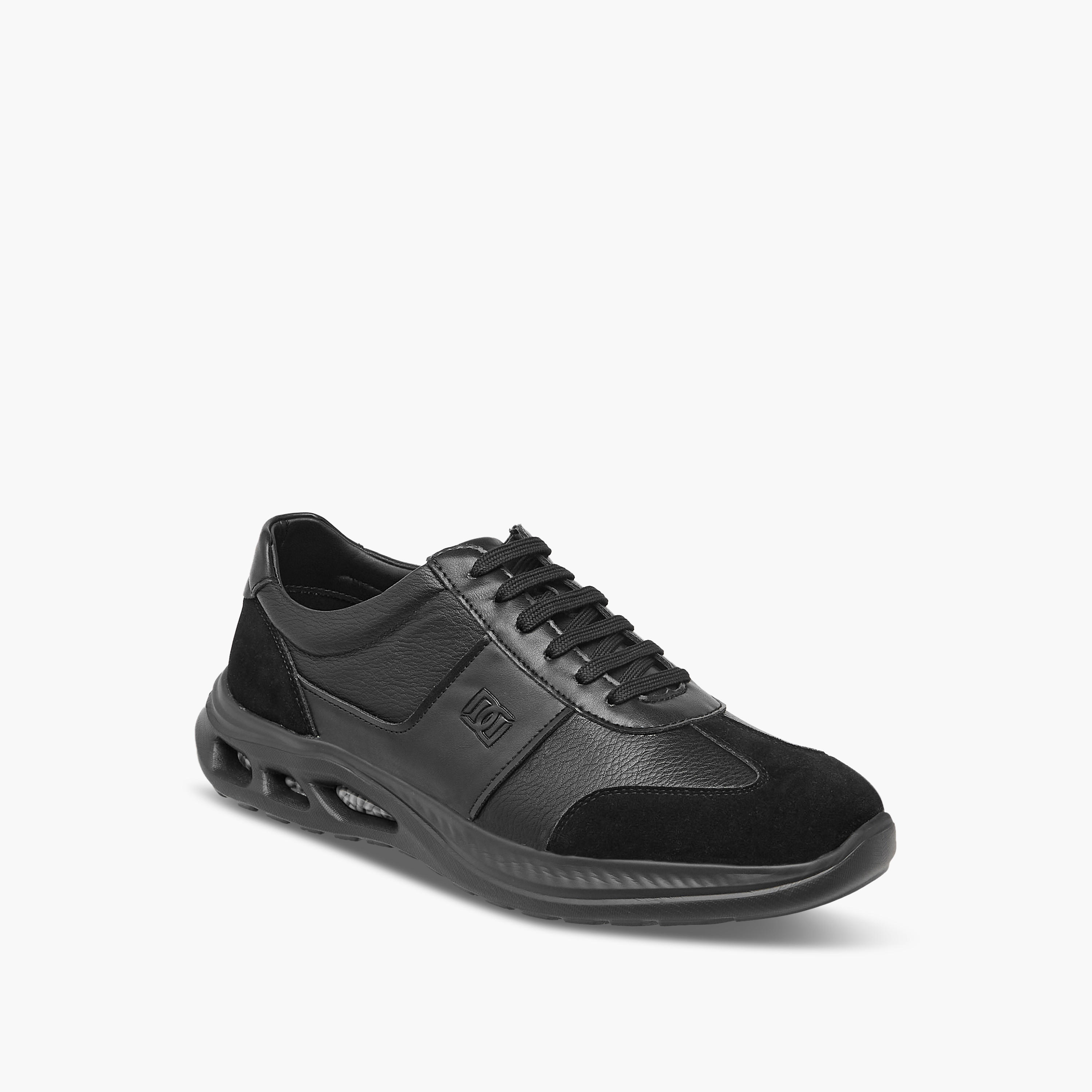 حذاء سنيكرز برباط وألواح للرجال من دوتشيني-men-shoes-sneakers-image-2