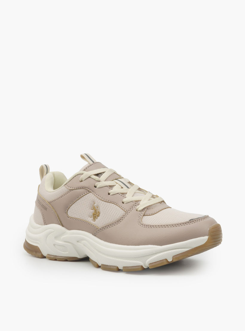 حذاء سنيكرز للكاحل بشعار ورباط إغلاق للنساء من يو إس بولو أسن-women-shoes-sneakers-image-1