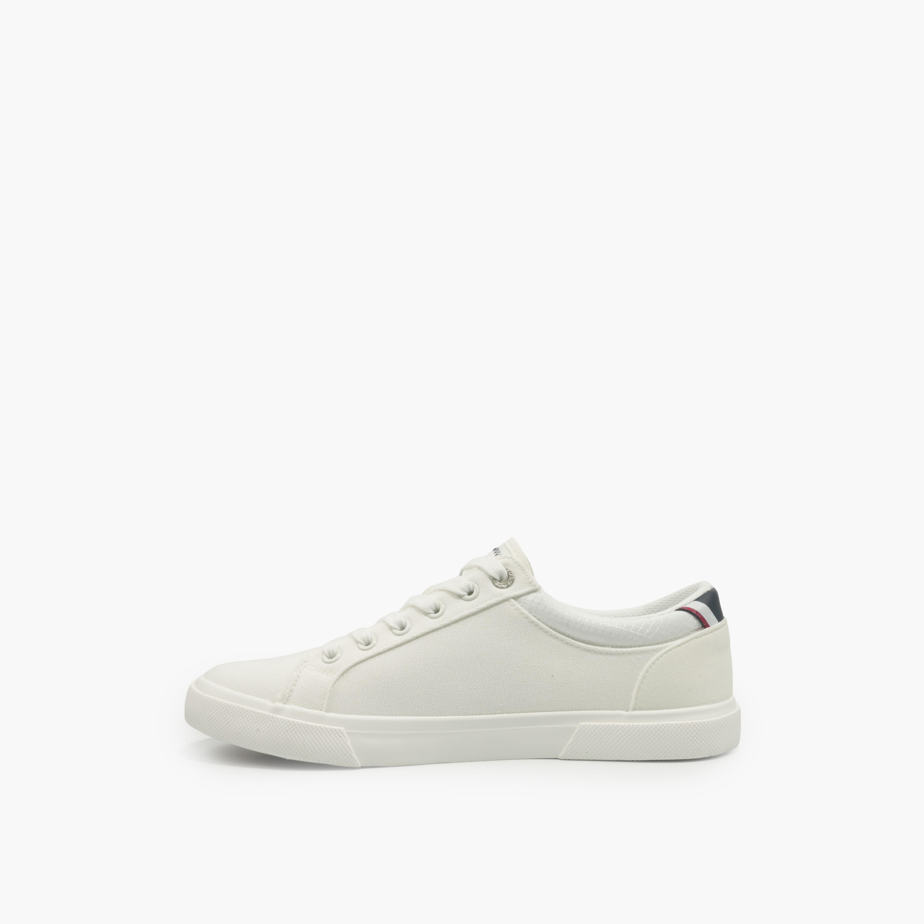 حذاء سنيكرز للكاحل بطبعات شعار ورباط إغلاق للرجال من يو إس بولو أسن-men-shoes-sneakers-image-3