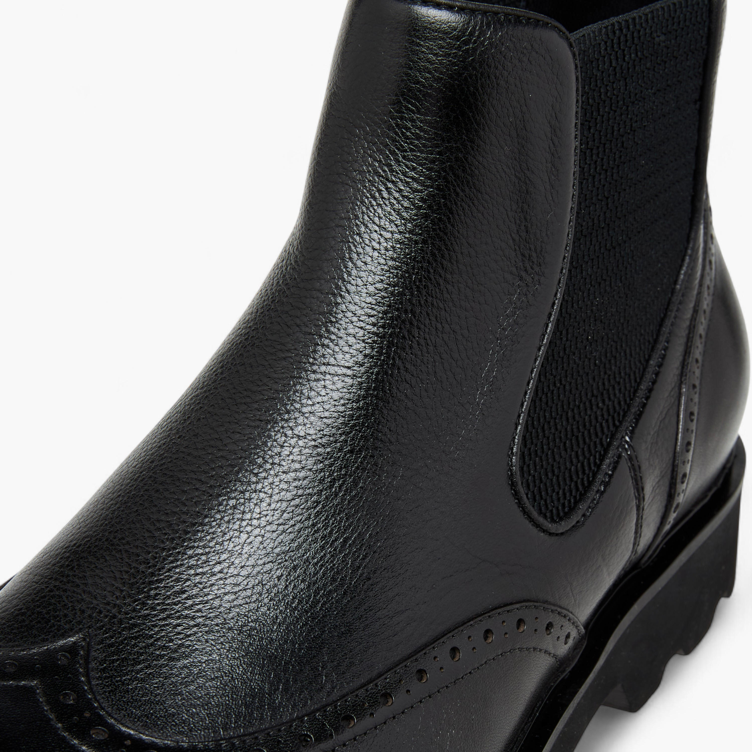 أبوات تشيلسي جلد سادة سهلة الارتداء للرجال من دوتشيني-men-shoes-boots-image-4