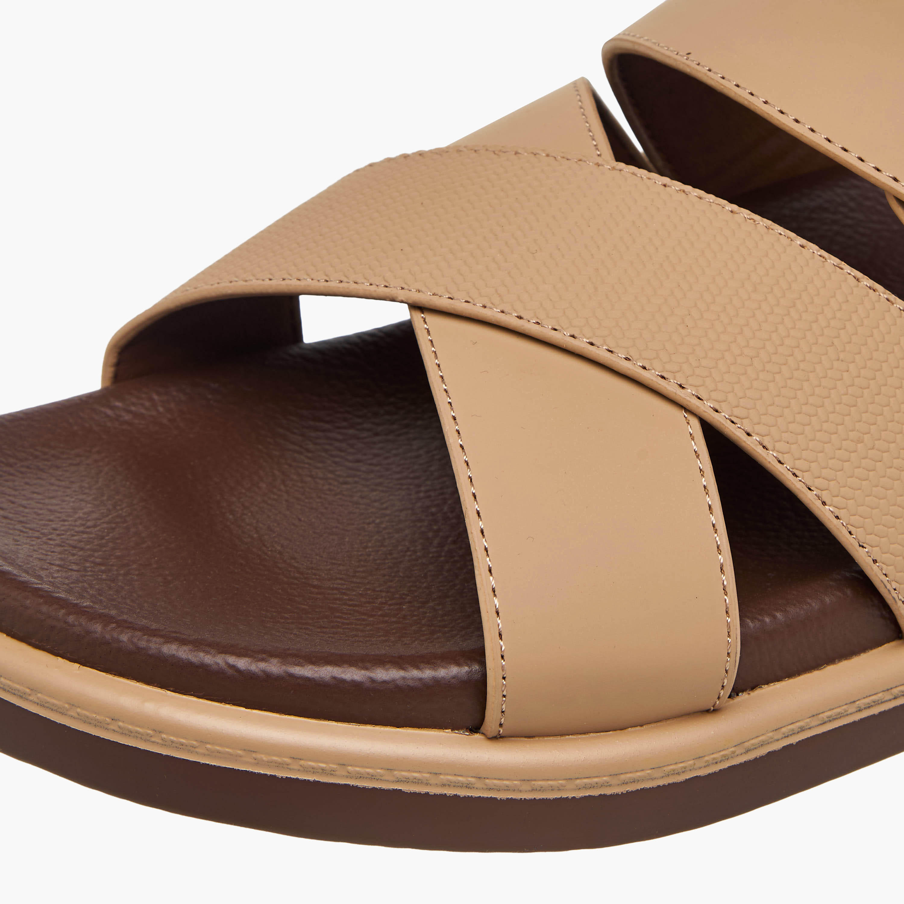 صندل بأحزمة متقاطعة للرجال إل بي إل من شو إكسبريس-men-shoes-sandals-image-4
