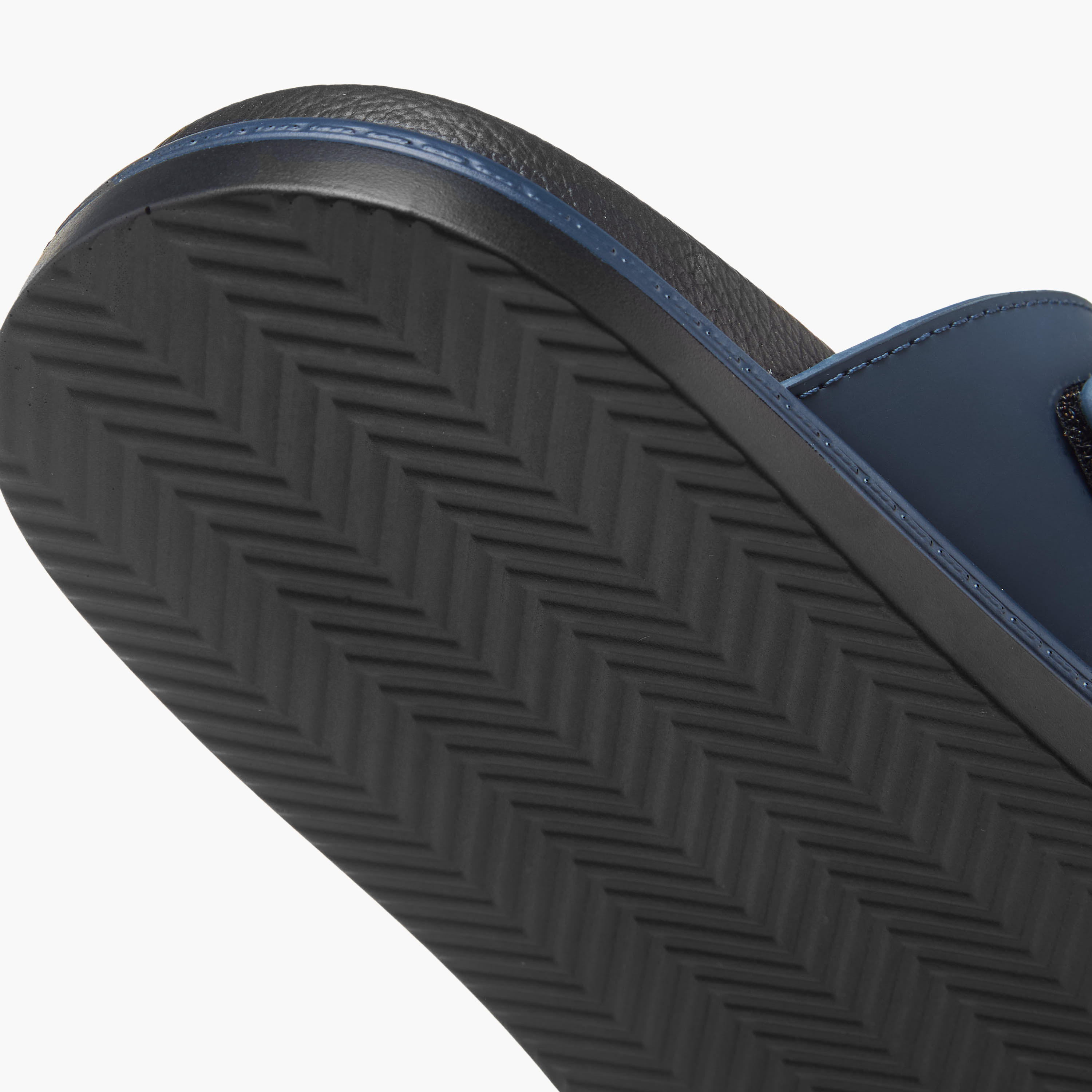 صندل بأحزمة متقاطعة للرجال إل بي إل من شو إكسبريس-men-shoes-sandals-image-6