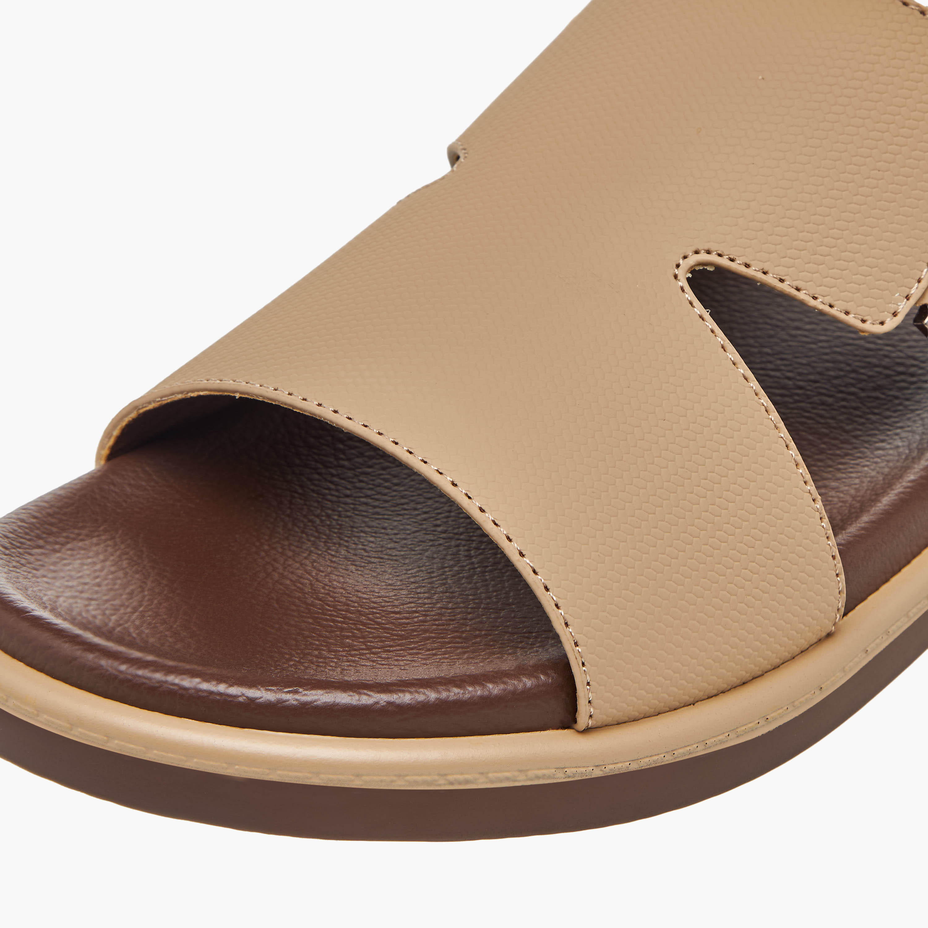 صندل مريح سهل الارتداء للرجال إل بي إل من شو إكسبريس-men-shoes-sandals-image-4