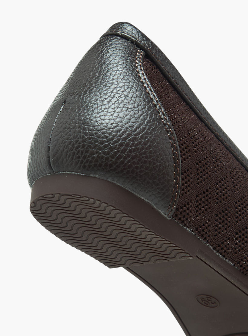 حذاء لوفرز سهل الارتداء بزينة عقد من فلورا بيلا-women-shoes-loafersandmoccasins-image-5