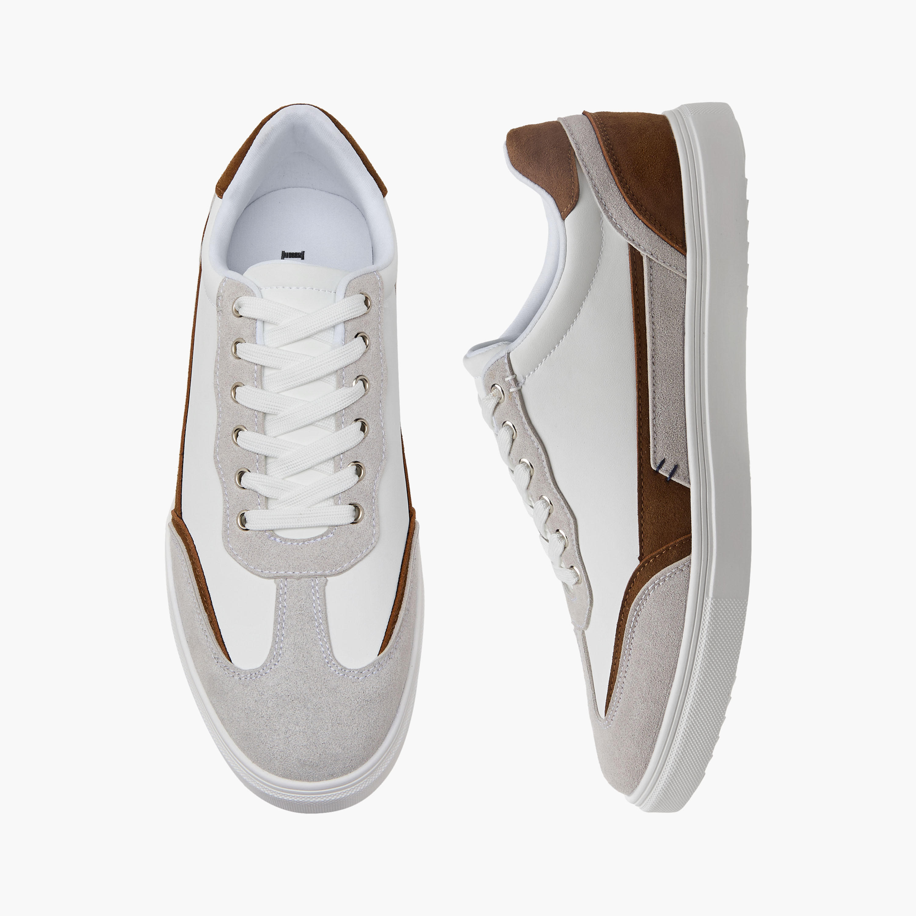 حذاء سنيكرز متعدد التصاميم برباط إغلاق للرجال من إل بي إل من شو إكسبريس-men-shoes-sneakers-image-1