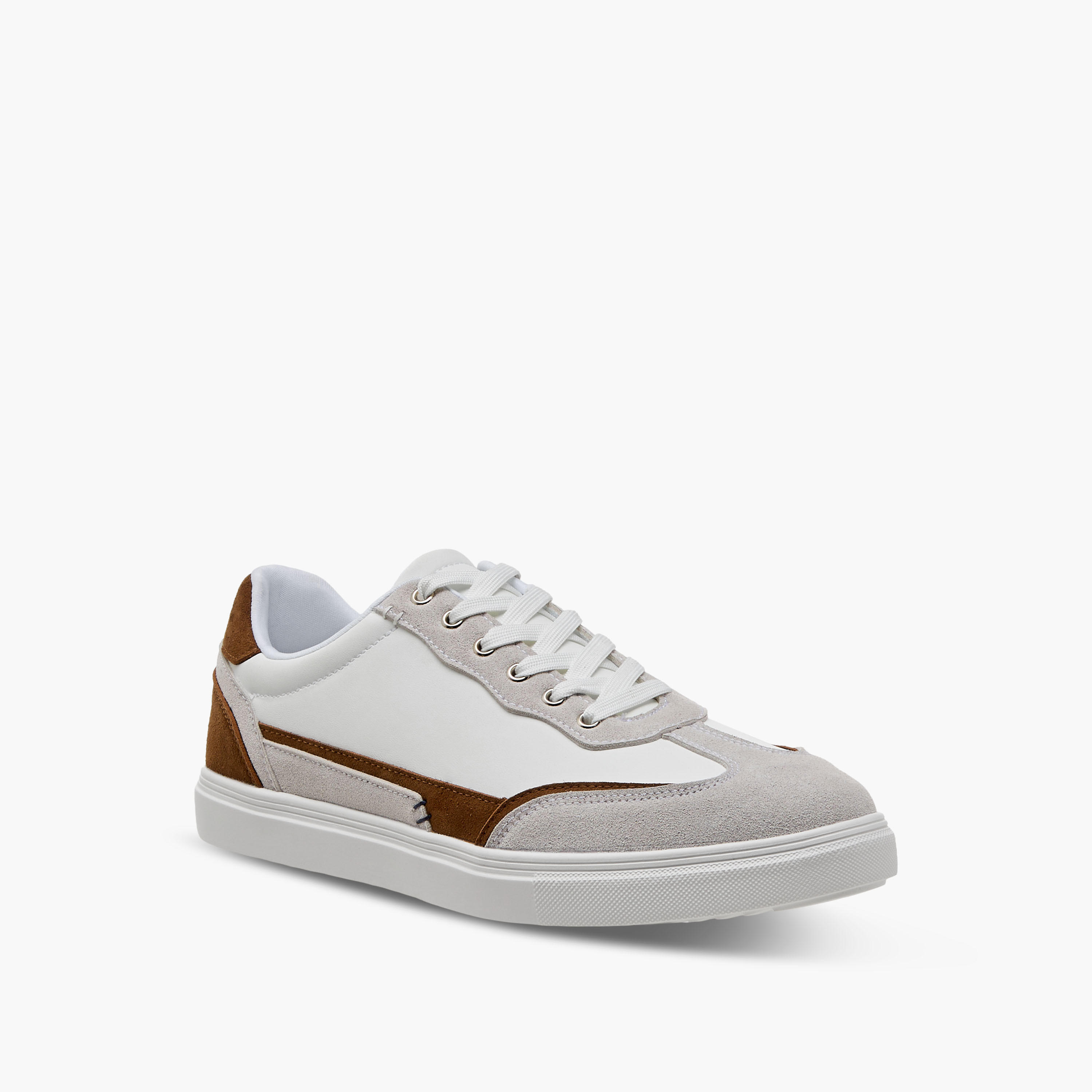 حذاء سنيكرز متعدد التصاميم برباط إغلاق للرجال من إل بي إل من شو إكسبريس-men-shoes-sneakers-image-2