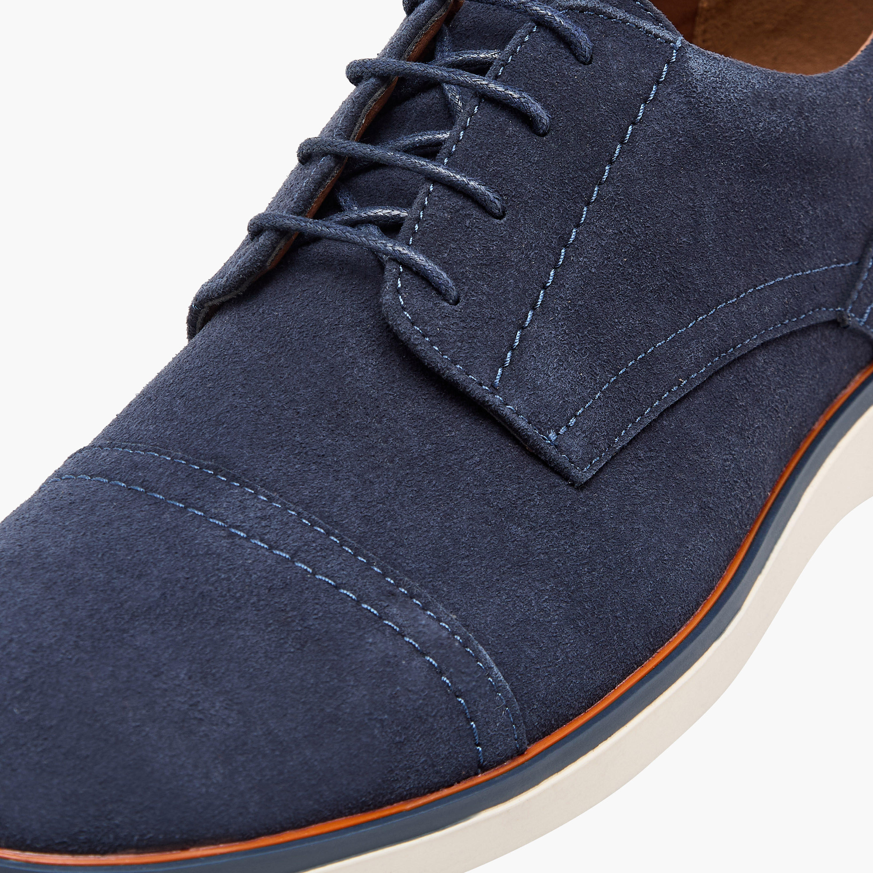 حذاء سنيكرز بطول الكاحل ورباط إغلاق للرجال من إل بي إل من شو إكسبريس-men-shoes-sneakers-image-7