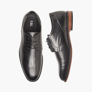 حذاء ديربي سادة برباط إغلاق من إل بي إل من شو إكسبريس-men-shoes-image-1