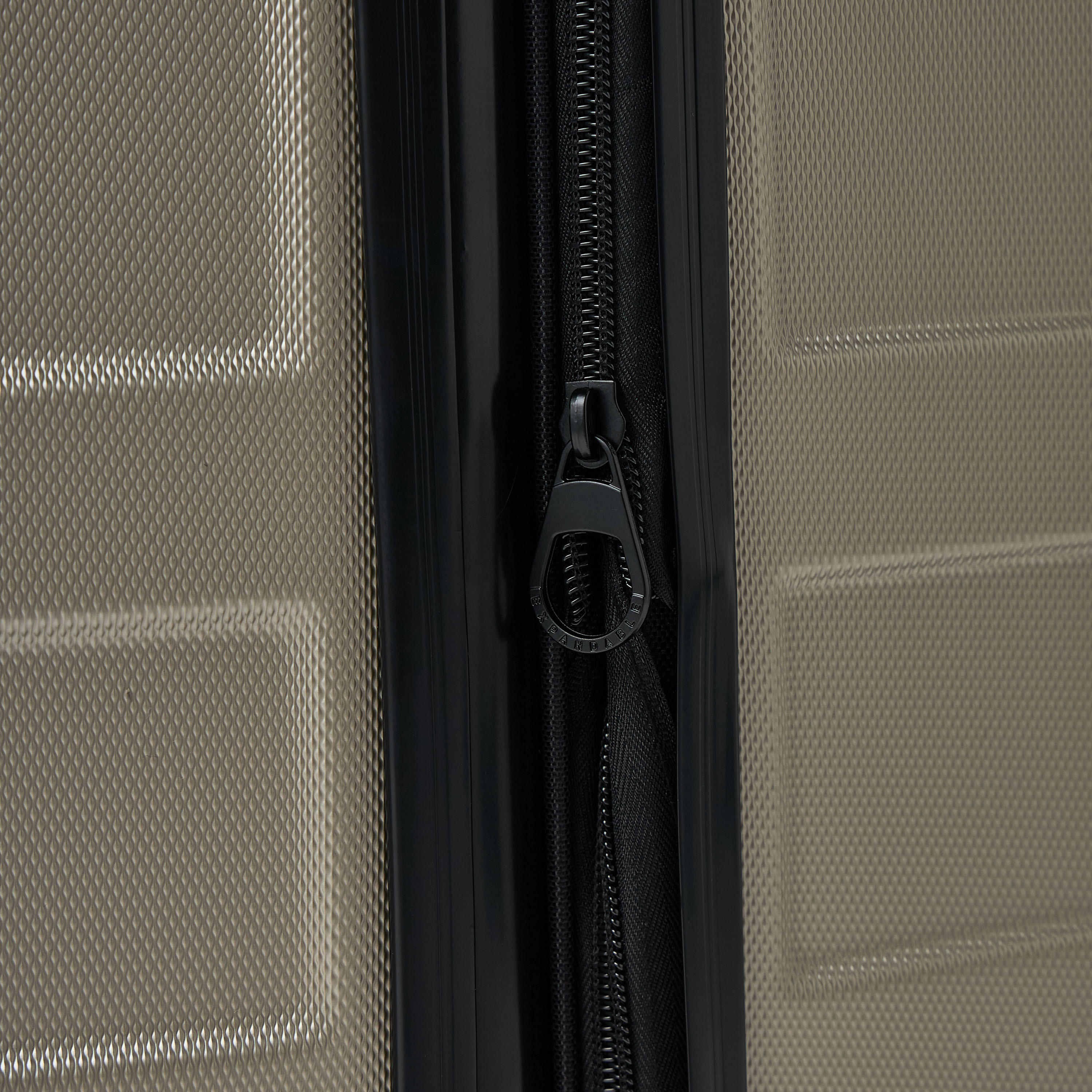 WAVE Textured Hardcase Trolley Bag with Retractable Handle - Set of 4-travel-luggagesandbags-luggage-image-9