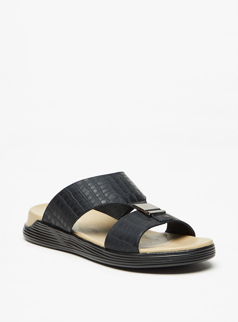 صندل بارز الملمس وسهل الارتداء من لو كونفورت-men-shoes-sandals-image-2