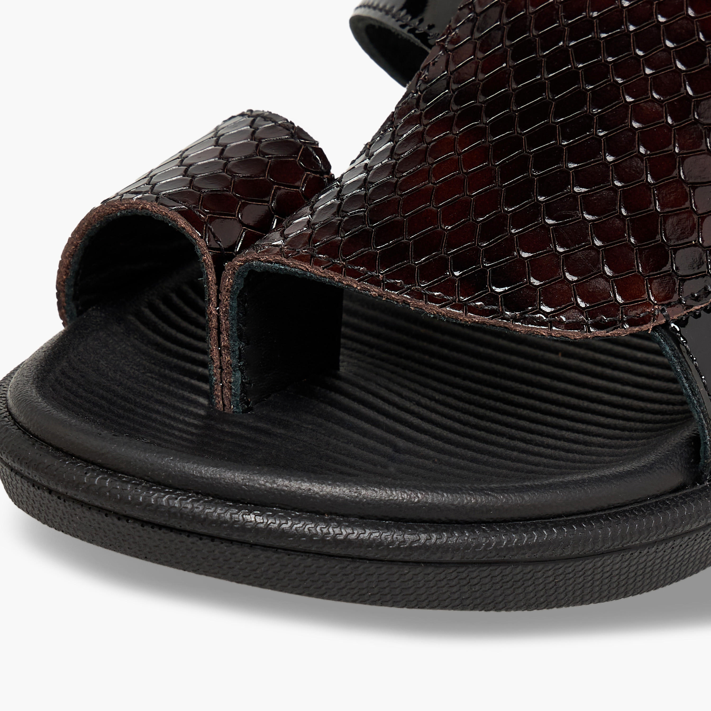 صندل عربي بارز الملمس للأولاد من الواحة-boys-shoes-sandals-image-4