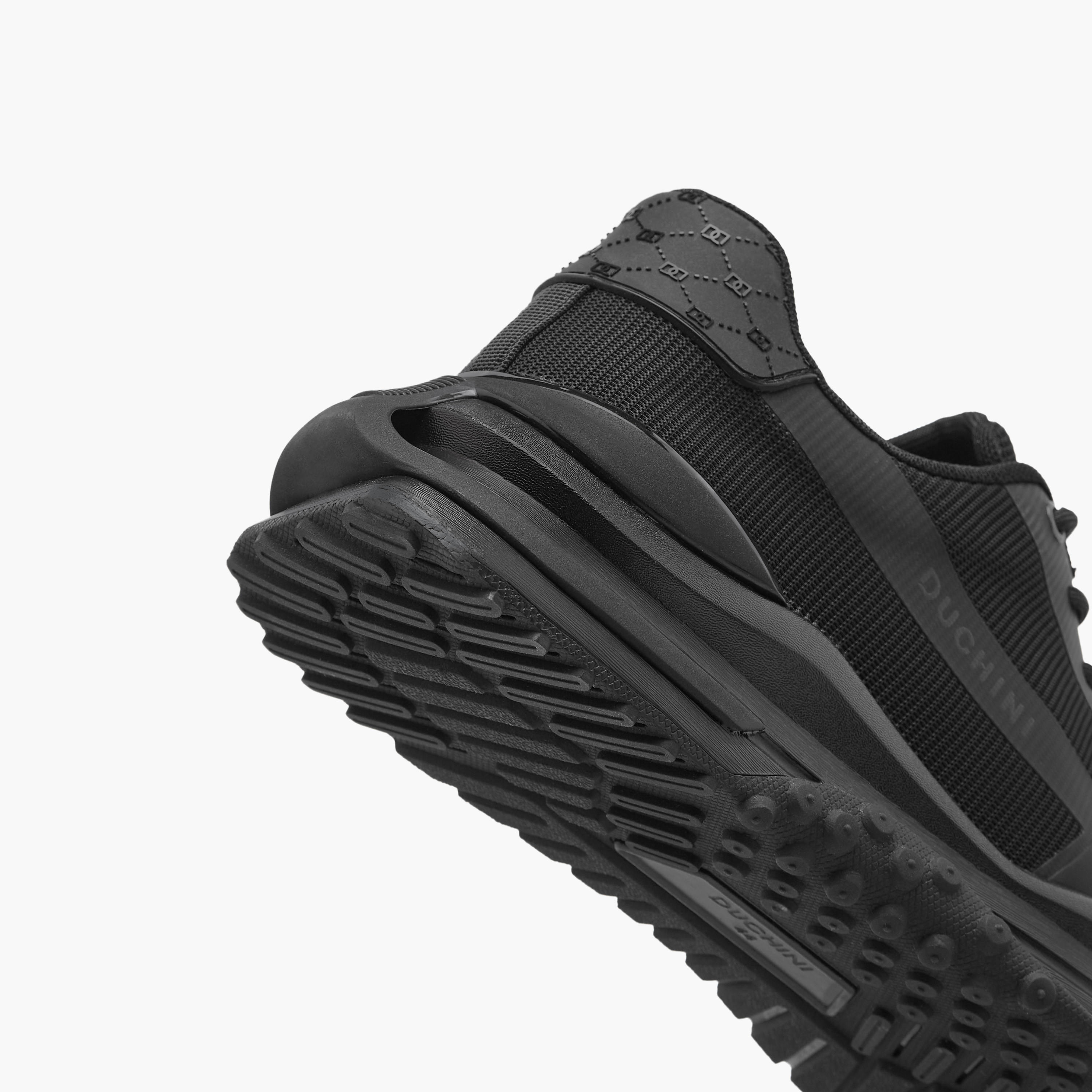 حذاء سنيكرز متعدد التصاميم برباط إغلاق للرجال من دوتشيني-men-shoes-sneakers-image-5