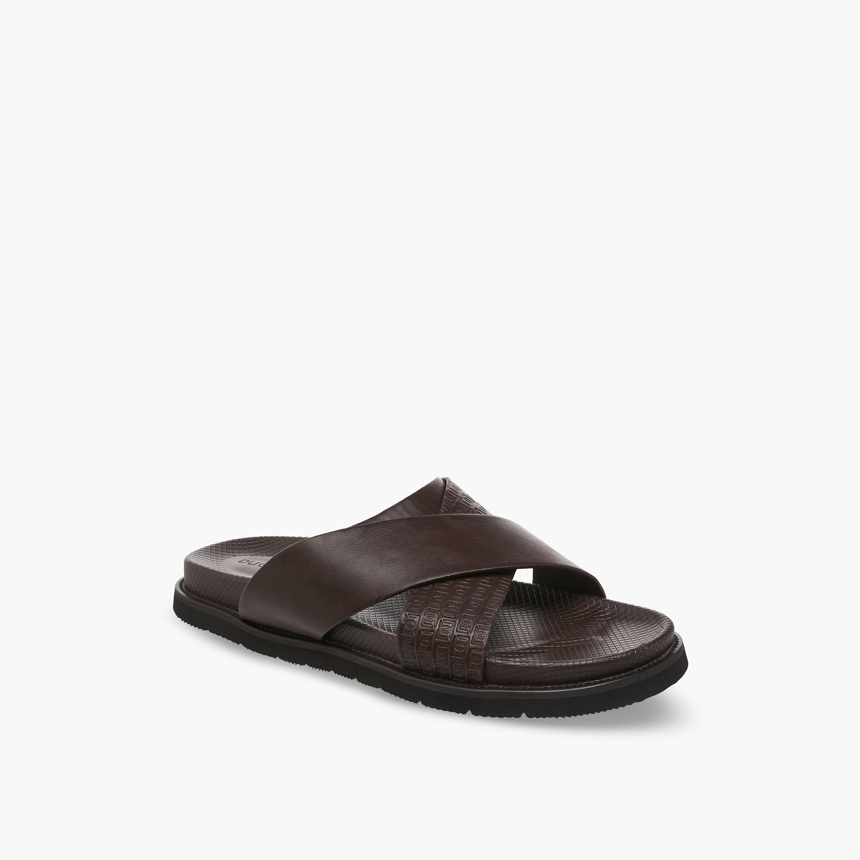 صندل مريح بحزام متقاطع مونوجرام بارز الملمس للرجال من دوتشيني-men-shoes-sandals-image-2