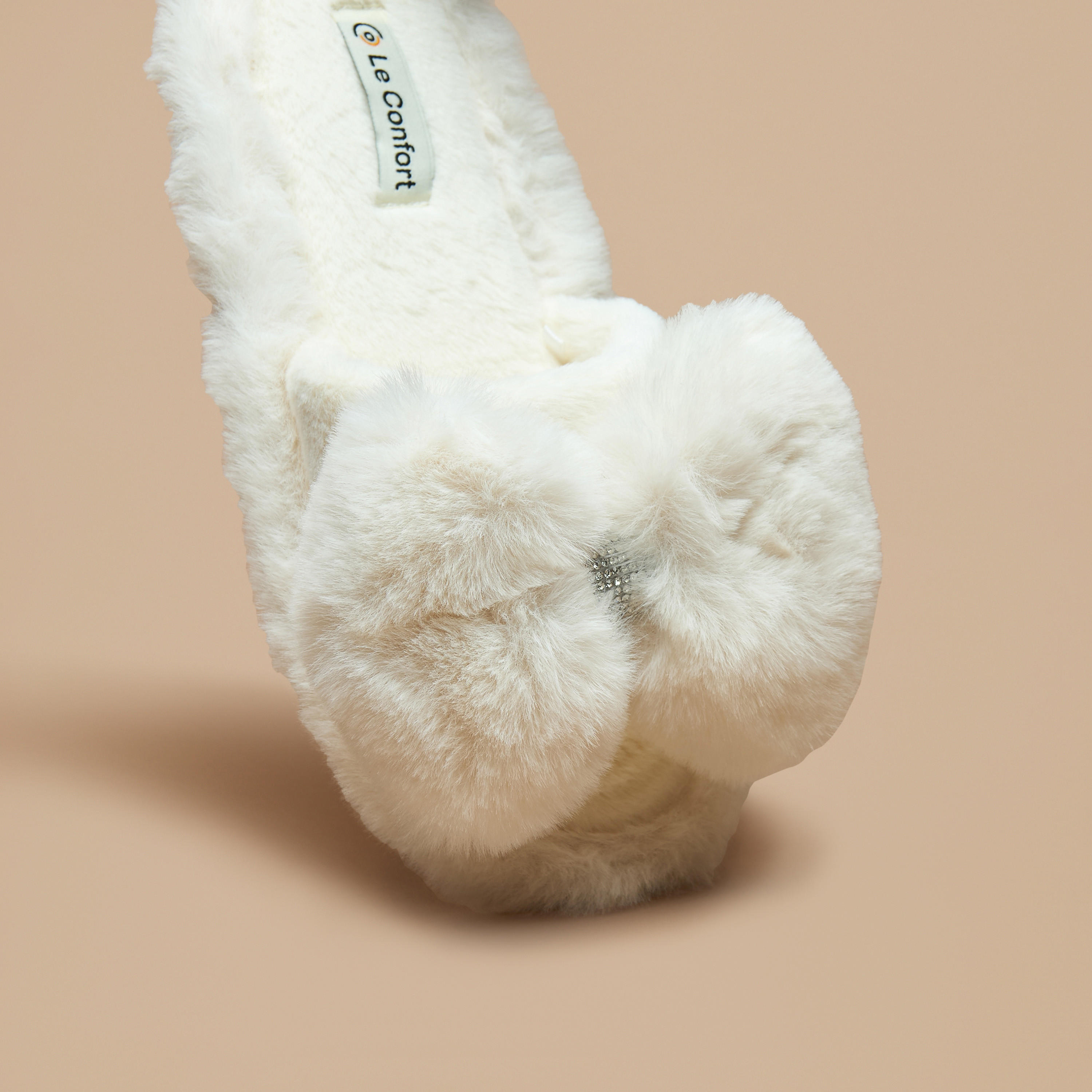 شبشب غرفة نوم بارز الملمس من الفرو الصناعي من لو كونفورت-women-shoes-bedroomslippers-image-4