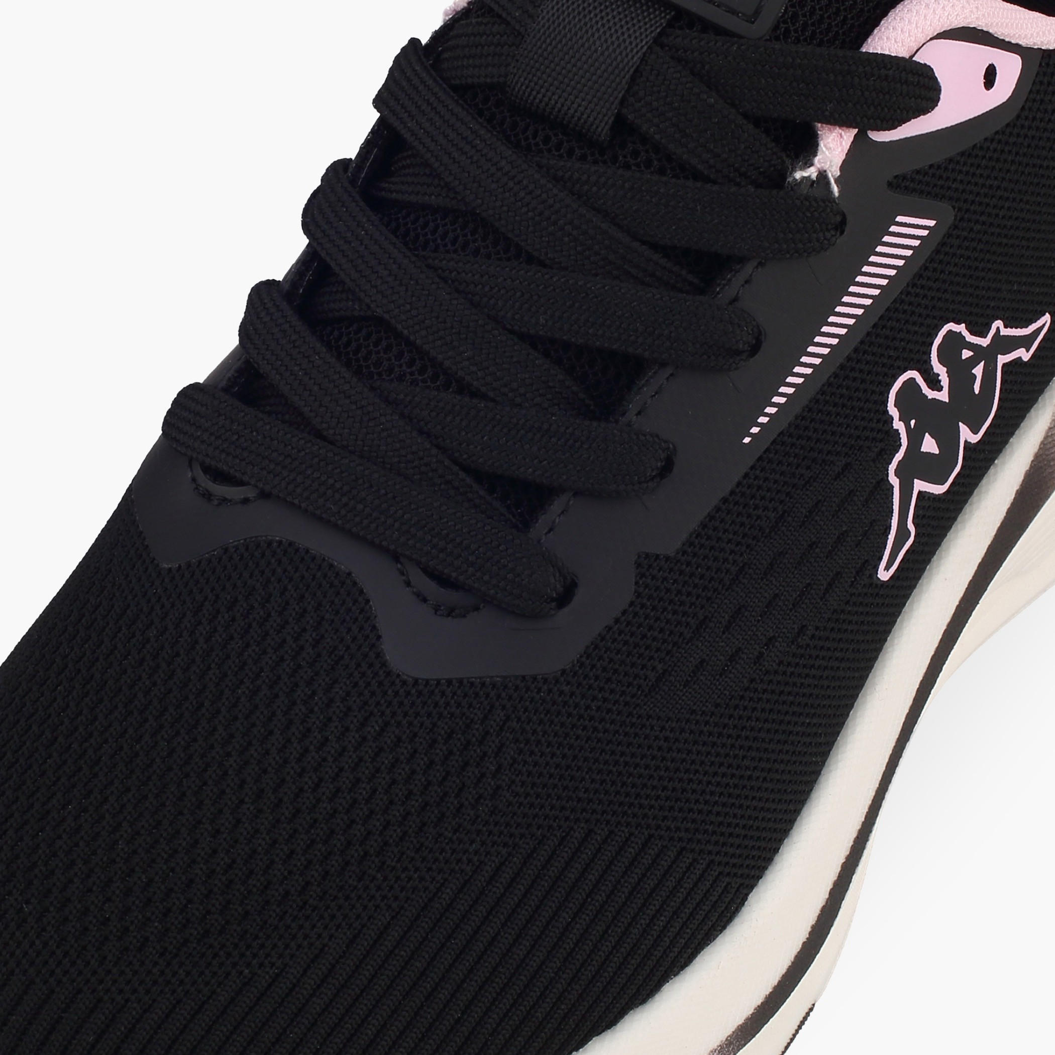 حذاء رياضي نسائي برباط إغلاق من كابا-women-shoes-sports-image-4