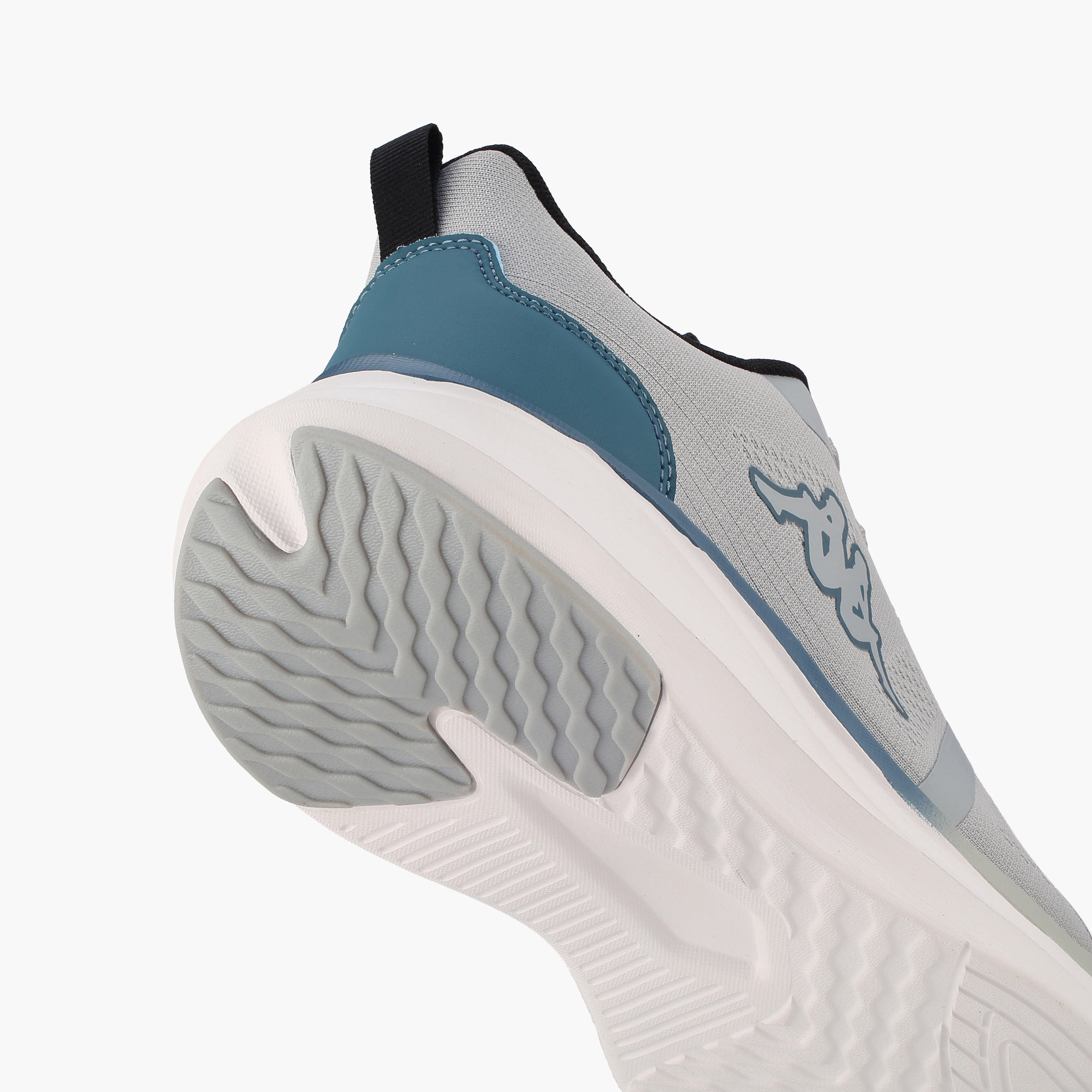 حذاء رياضي برباط إغلاق وطبعات شعار للرجال من كابا-men-shoes-sneakers-image-5