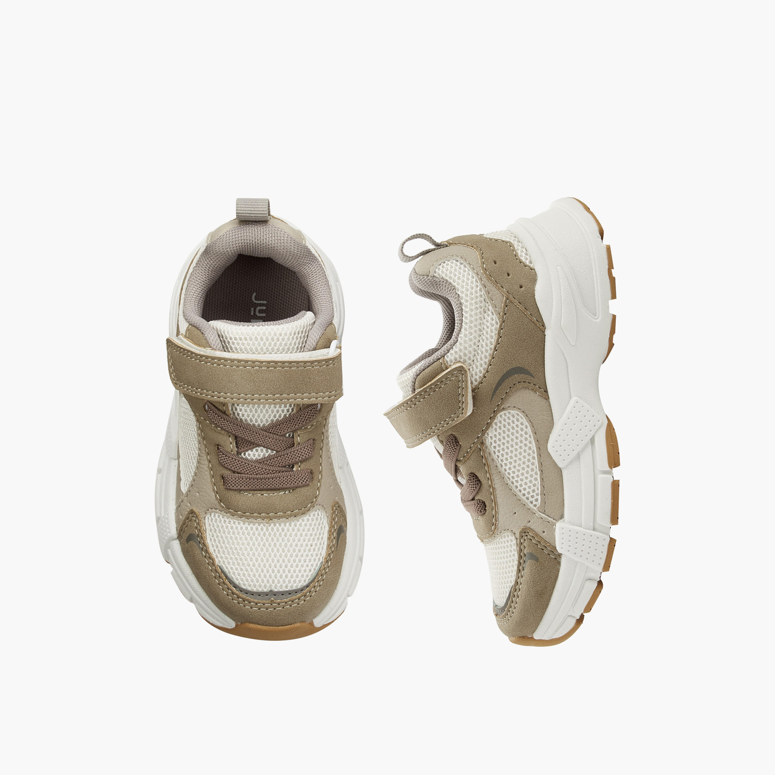 حذاء سنيكرز بشريط إغلاق لاصق للأولاد من جونيورز-boys-shoes-sneakers-image-1