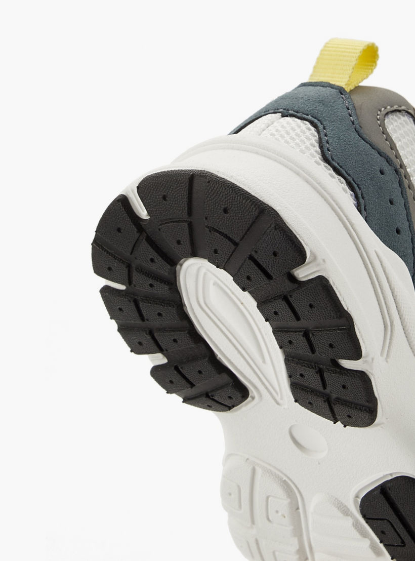 حذاء سنيكرز بشريط إغلاق لاصق للأولاد من جونيورز-boys-shoes-sneakers-image-4