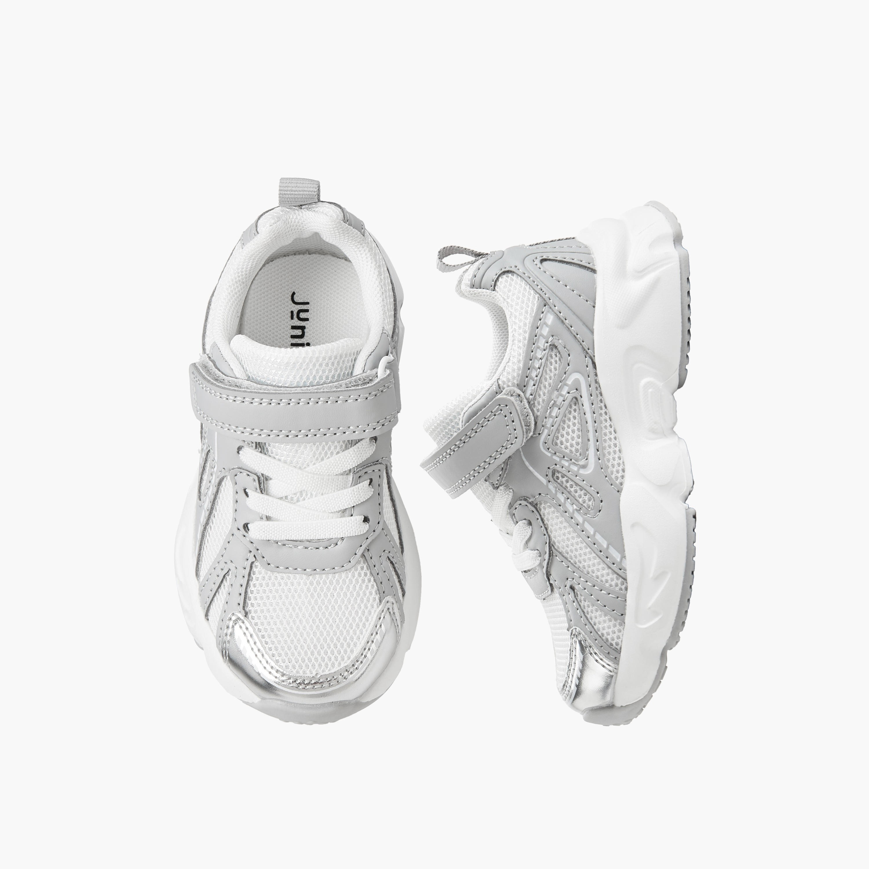 حذاء سنيكرز بشريط إغلاق لاصق للأولاد من جونيورز-boys-shoes-sneakers-image-1