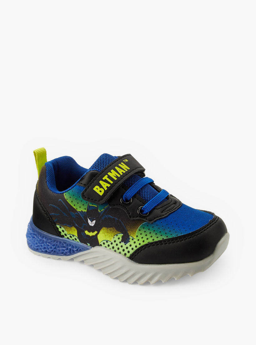 حذاء سنيكرز طول الكاحل بطبعات باتمان وشريط إغلاق للأطفال من مارفل-boys-shoes-sneakers-image-2