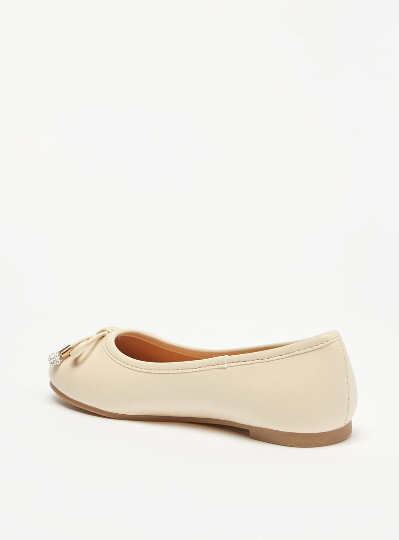 حذاء باليرينا سادة بمقدمة مستديرة وزينة فيونكة من ليتل ميسي-girls-shoes-ballerinas-image-2