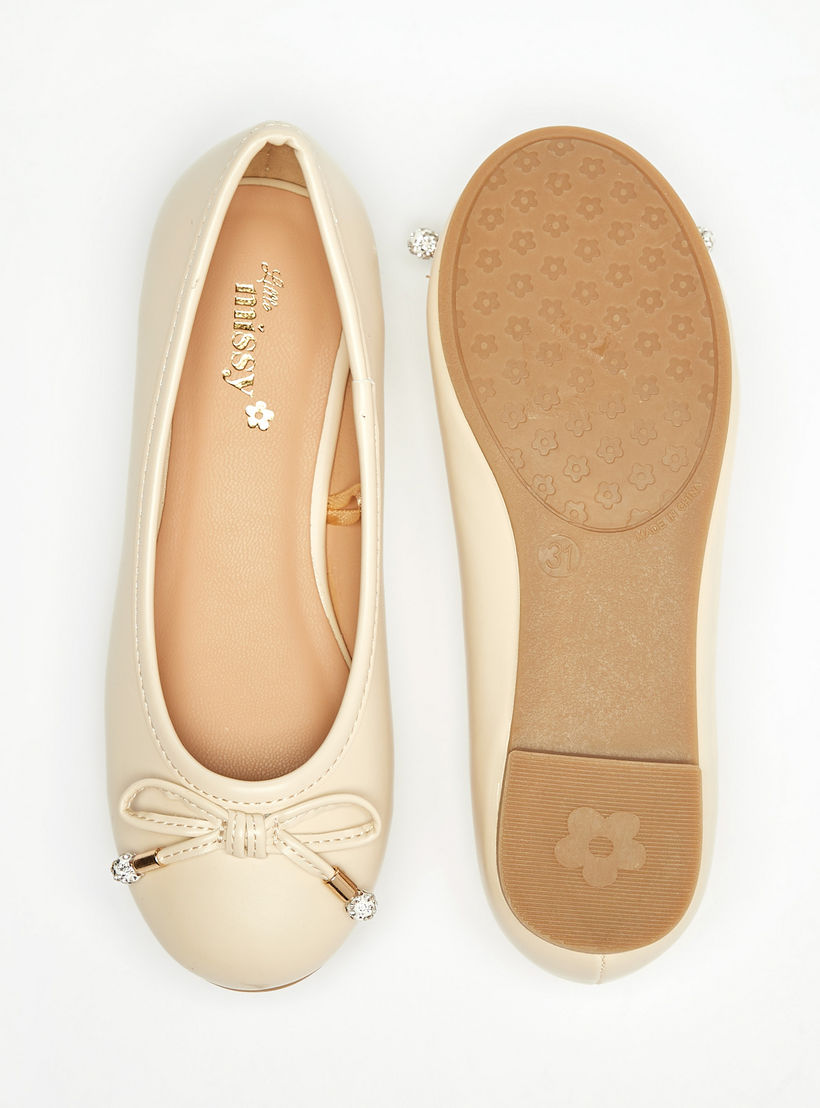 حذاء باليرينا سادة بمقدمة مستديرة وزينة فيونكة من ليتل ميسي-girls-shoes-ballerinas-image-4