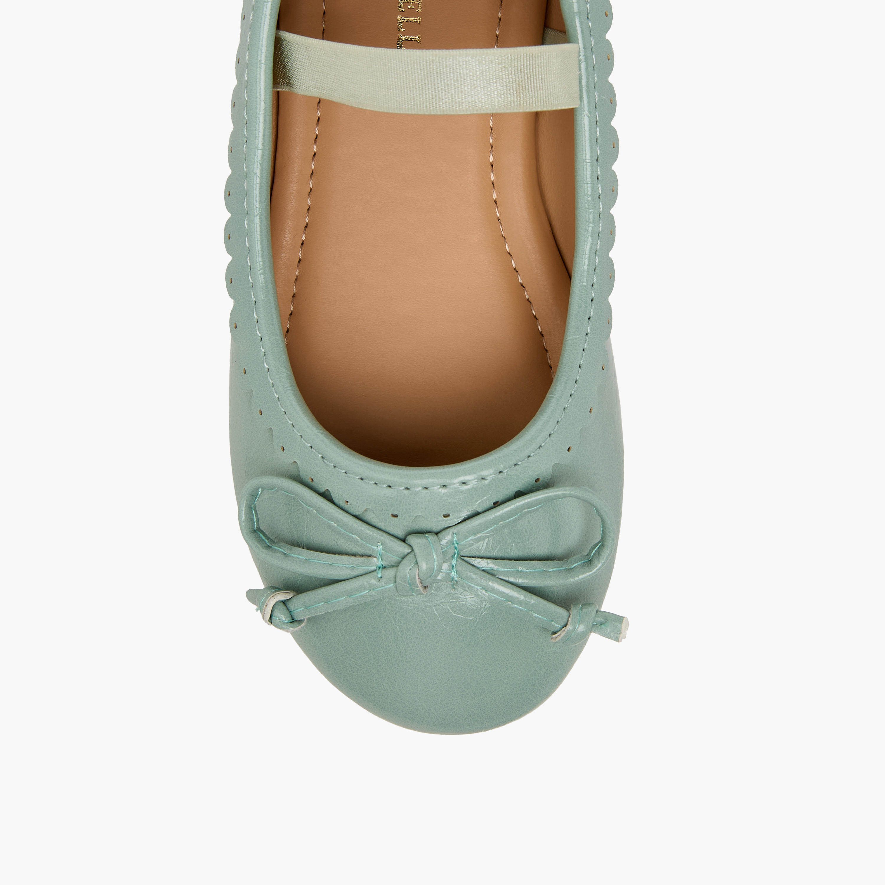 حذاء باليرينا بحزام مطاطي وتفاصيل صدفية للبنات من فلورا بيلا-girls-shoes-ballerinas-image-4