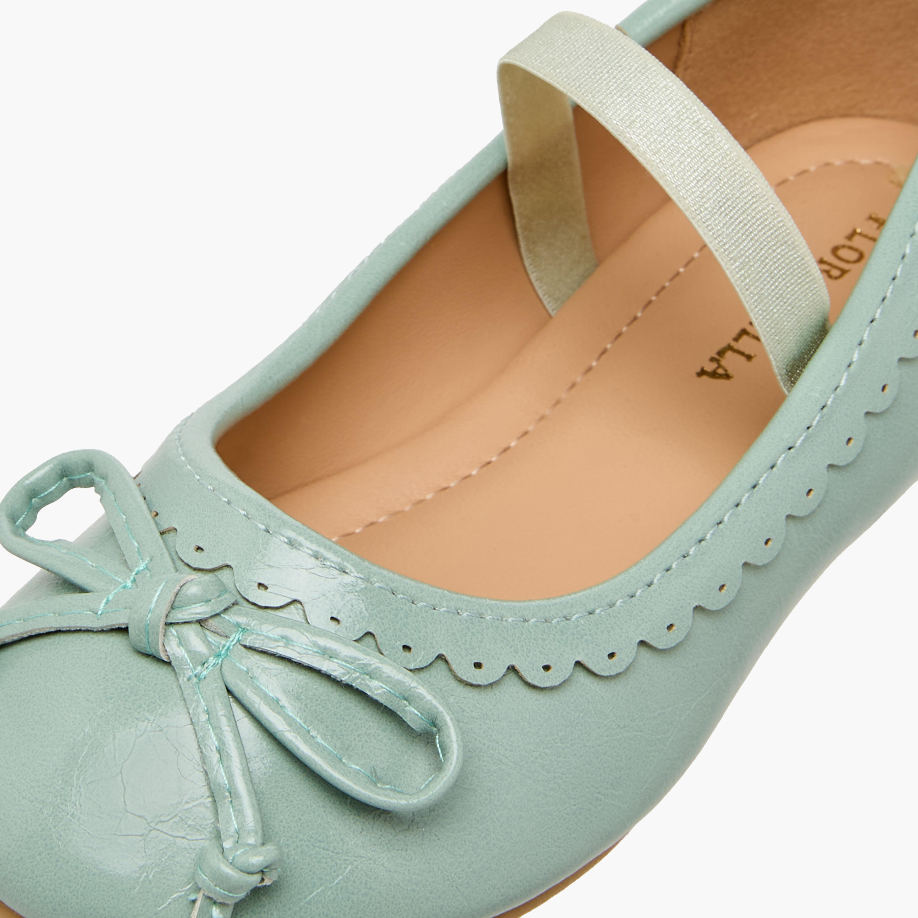 حذاء باليرينا بحزام مطاطي وتفاصيل صدفية للبنات من فلورا بيلا-girls-shoes-ballerinas-image-6