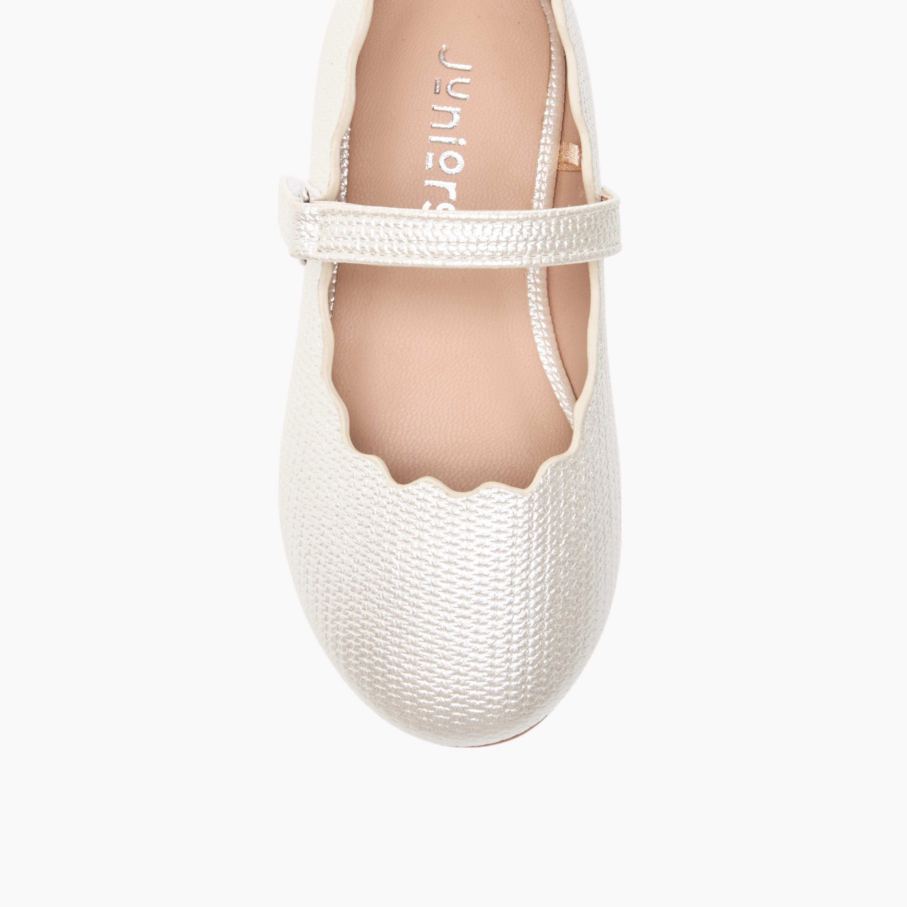 حذاء باليرينا بتفاصيل صدفية وشريط إغلاق من جونيورز-girls-shoes-maryjanes-image-4