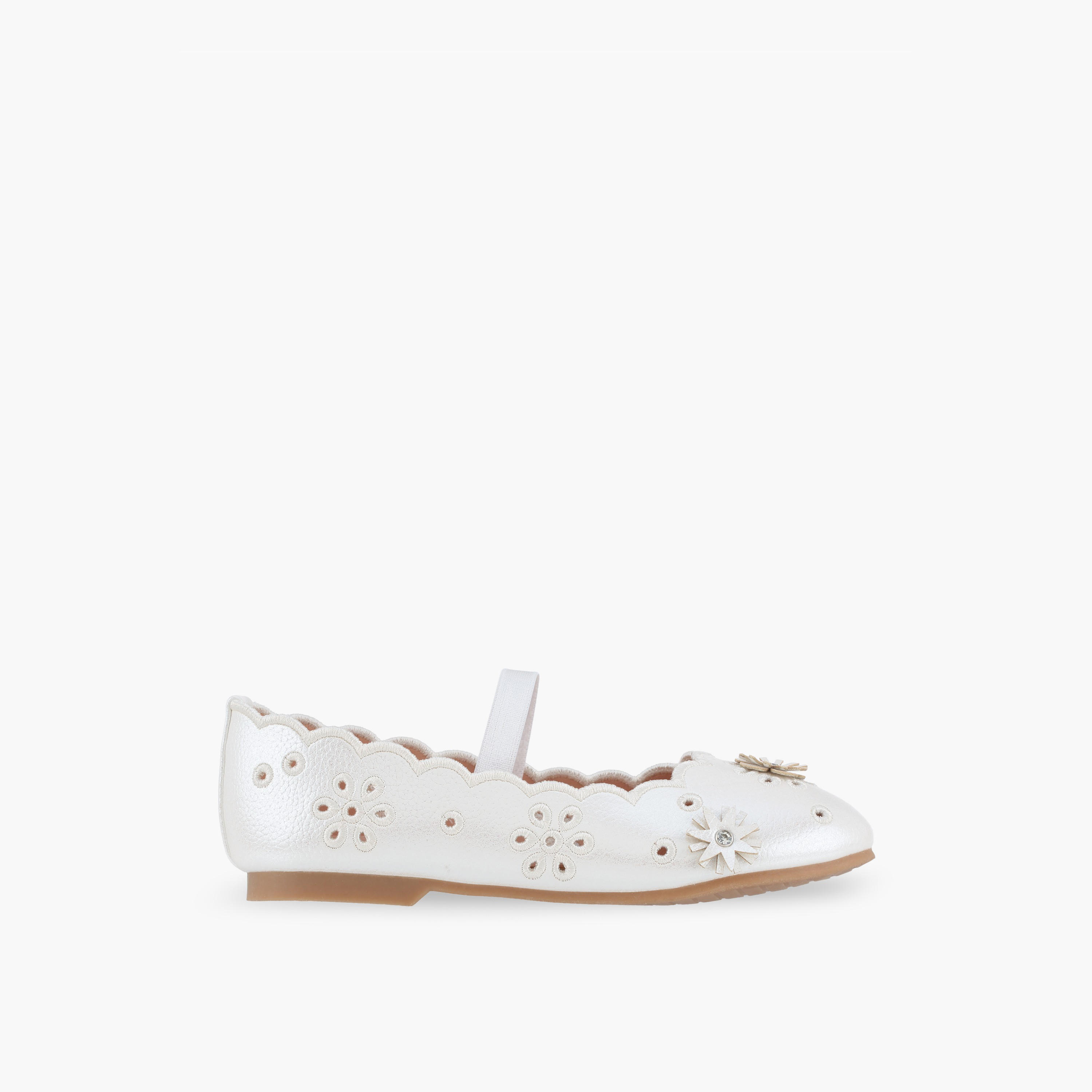 حذاء باليرينا بتزيينات أزهار للفتيات من جونيورز-girls-shoes-ballerinas-image-3