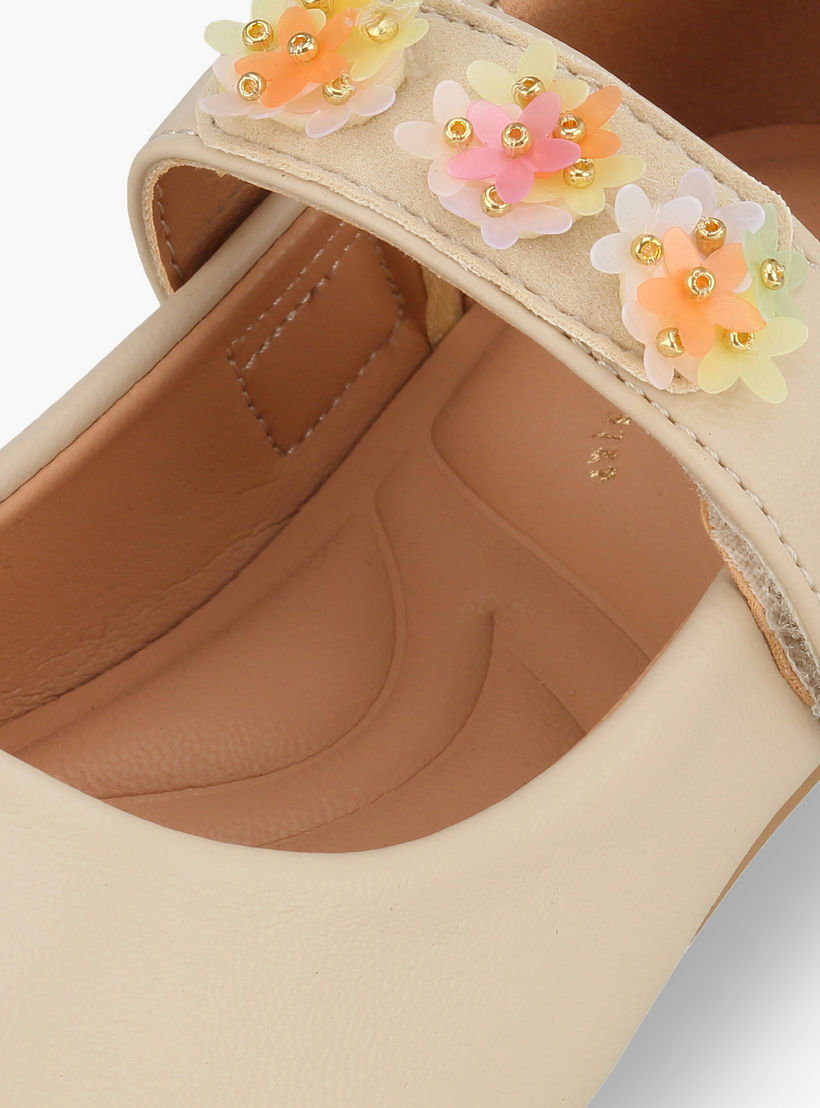 حذاء ماري جين مزين بالأزهار للبنات من جونيورز-girls-shoes-maryjanes-image-6