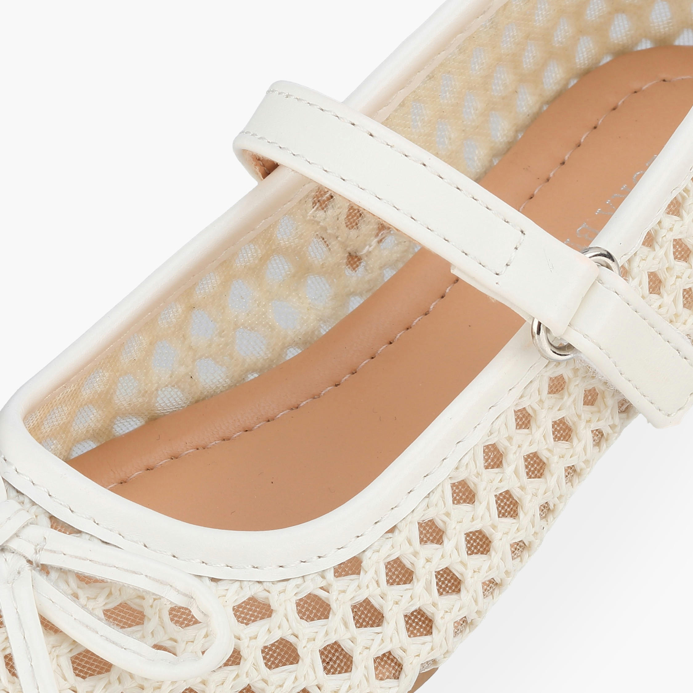حذاء ماري جين بشريط إغلاق لاصق للبنات من فلورا بيلا-girls-shoes-maryjanes-image-6