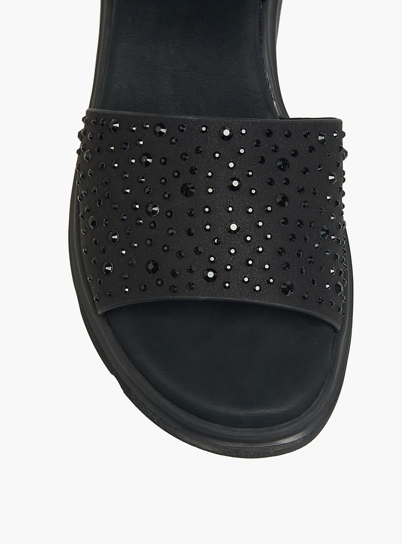 صندل نسائي مزين بكعب عريض من لو كونفورت-women-shoes-sandals-heeled-image-3