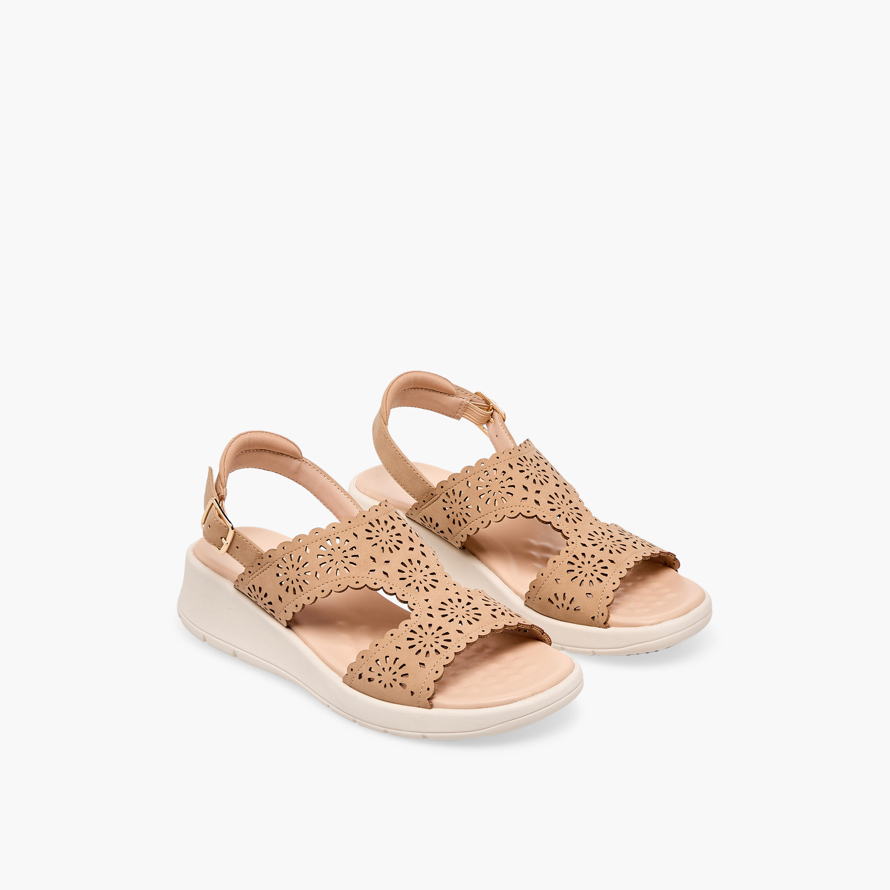صندل بأحزمة مفرغة بالليزر للنساء من لو كونفورت-women-shoes-sandals-heeled-image-1