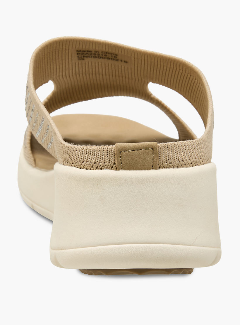 صندل فلاي نت سهل الارتداء بكعب ويدج للنساء من لو كونفورت-women-shoes-sandals-heeled-image-5