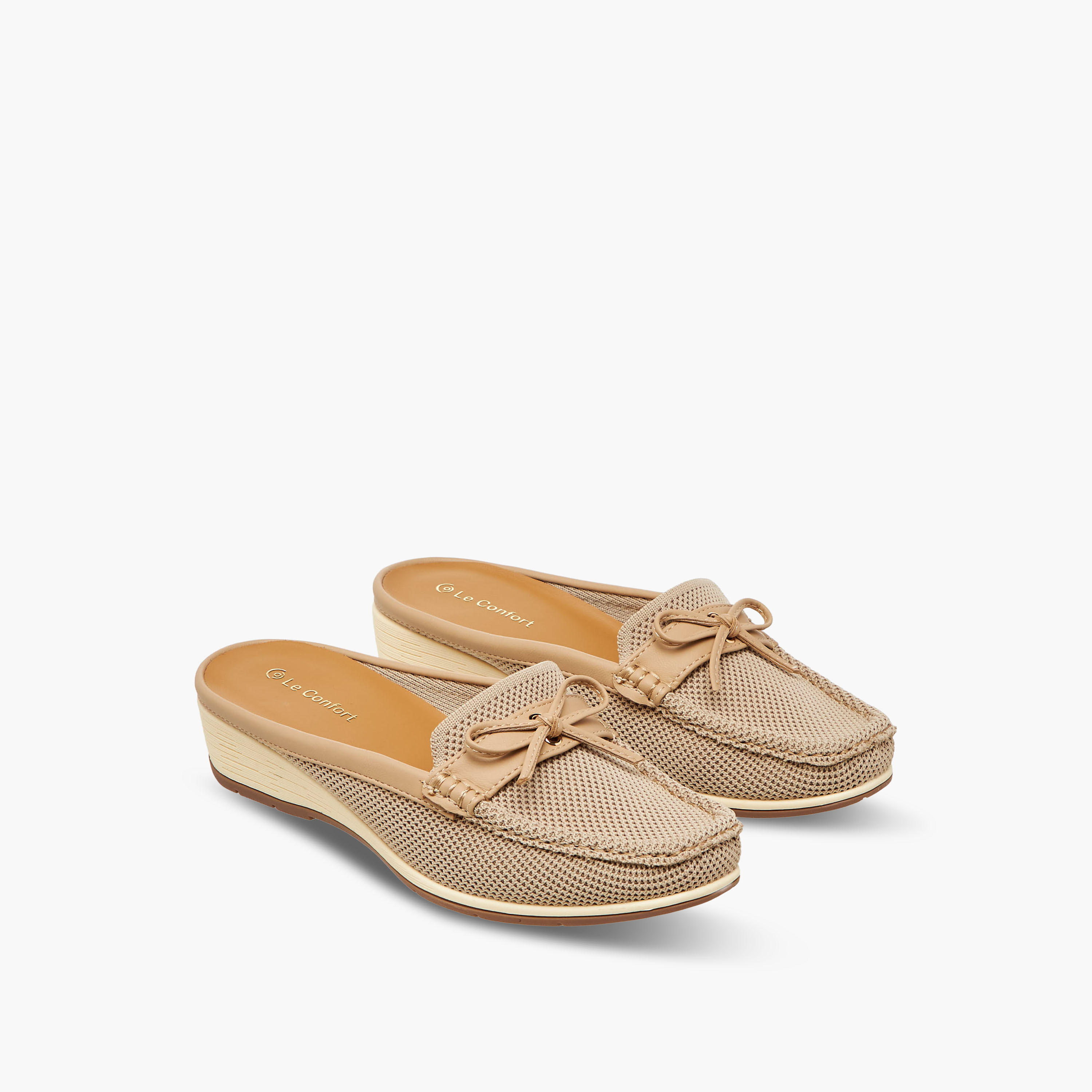 حذاء ميول بكعب ويدج للنساء من لو كونفورت-women-shoes-flats-mules-image-1