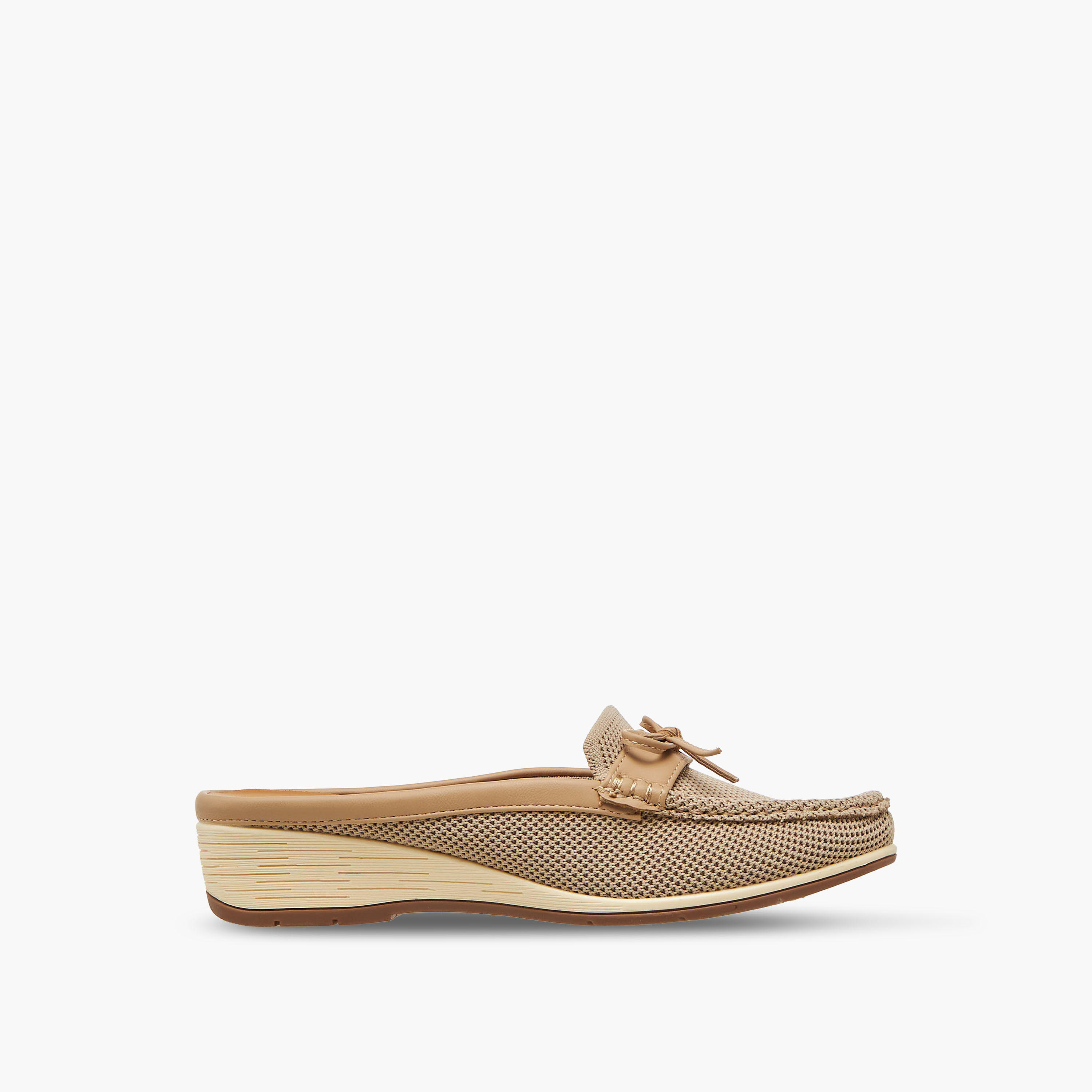 حذاء ميول بكعب ويدج للنساء من لو كونفورت-women-shoes-flats-mules-image-3