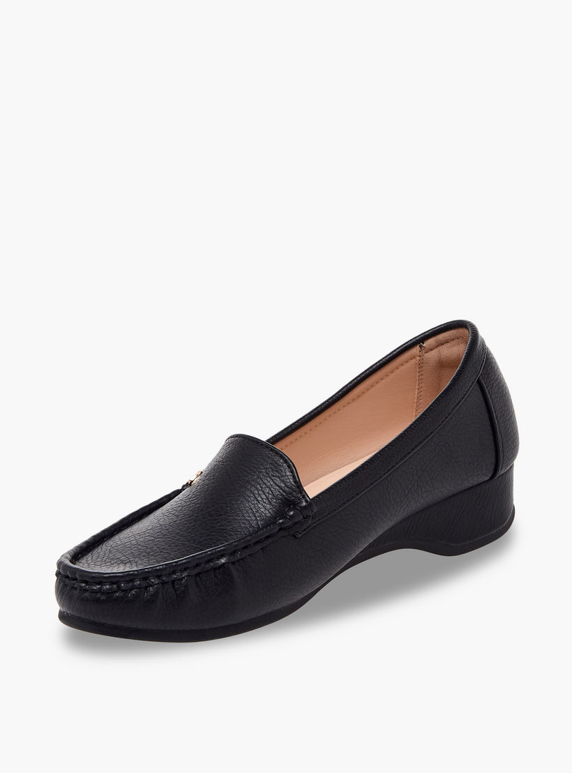حذاء لوفر بارز الملمس بكعب ويدج للنساء من لو كونفورت-women-shoes-loafersandmoccasins-image-4