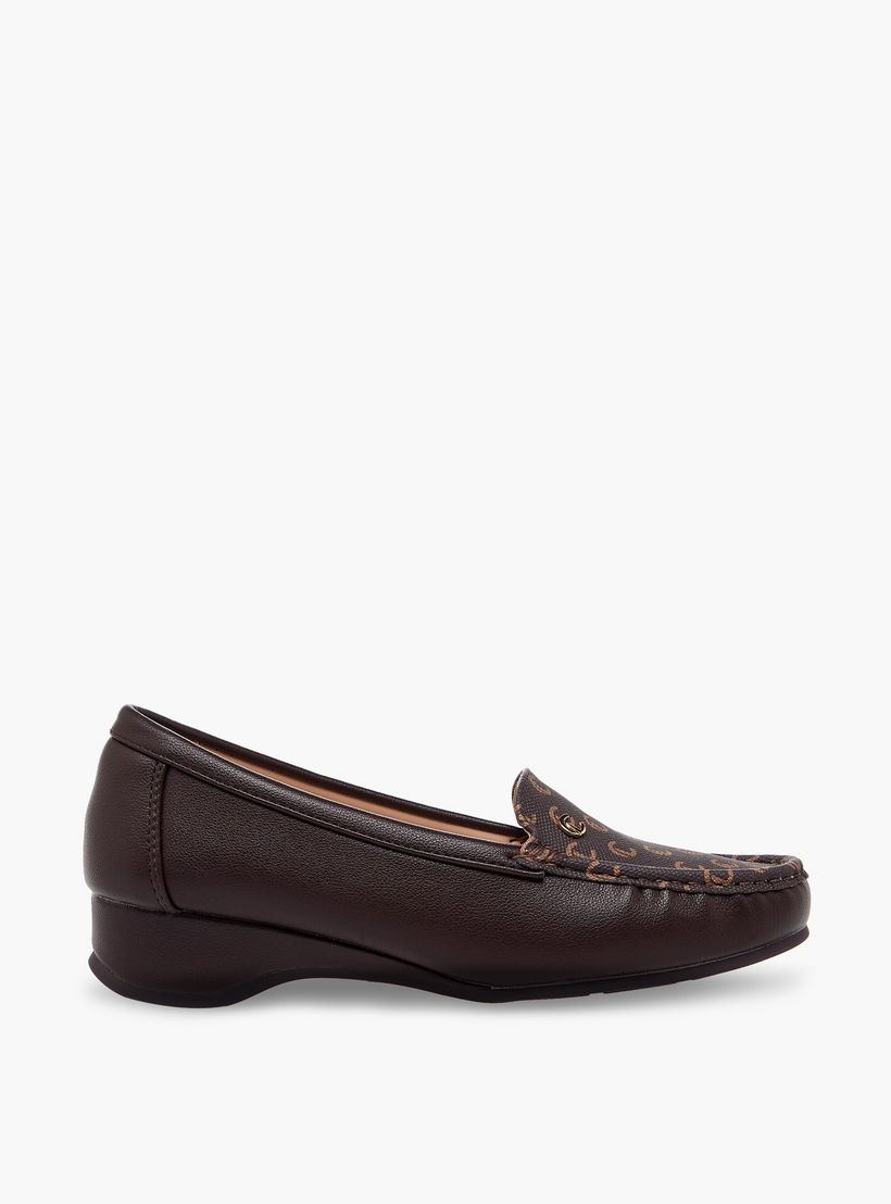 حذاء خفيف مونوجرام بكعب عريض للنساء من لو كونفورت-women-shoes-loafersandmoccasins-image-3